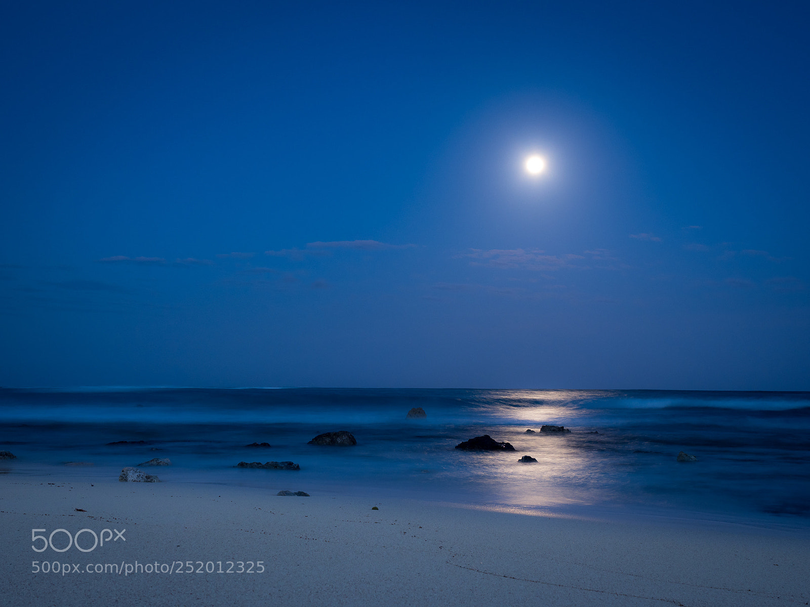 Olympus OM-D E-M1 Mark II sample photo. Moon photography