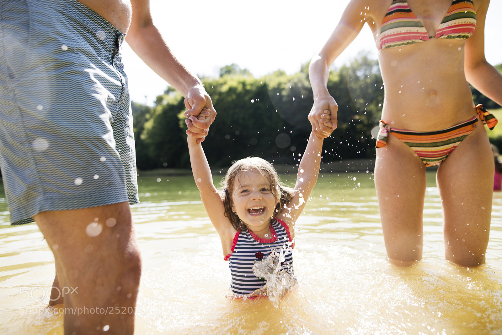 Nikon D5 sample photo. Mother, father and daughter photography