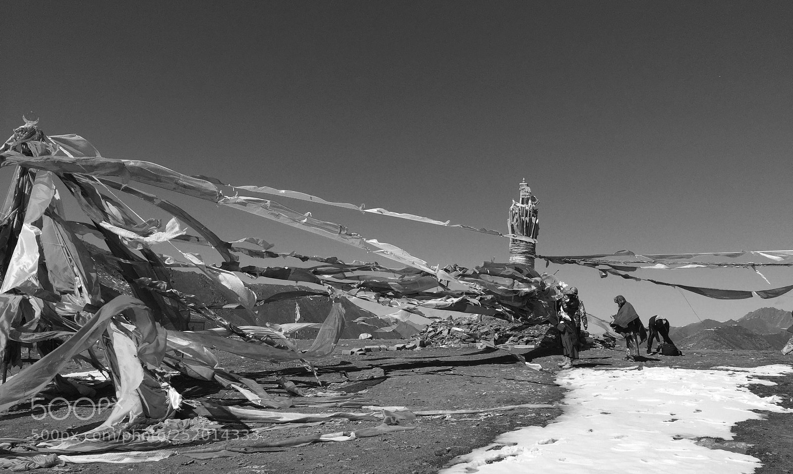 Apple iPhone 6 sample photo. Tibetan plateau pray for photography