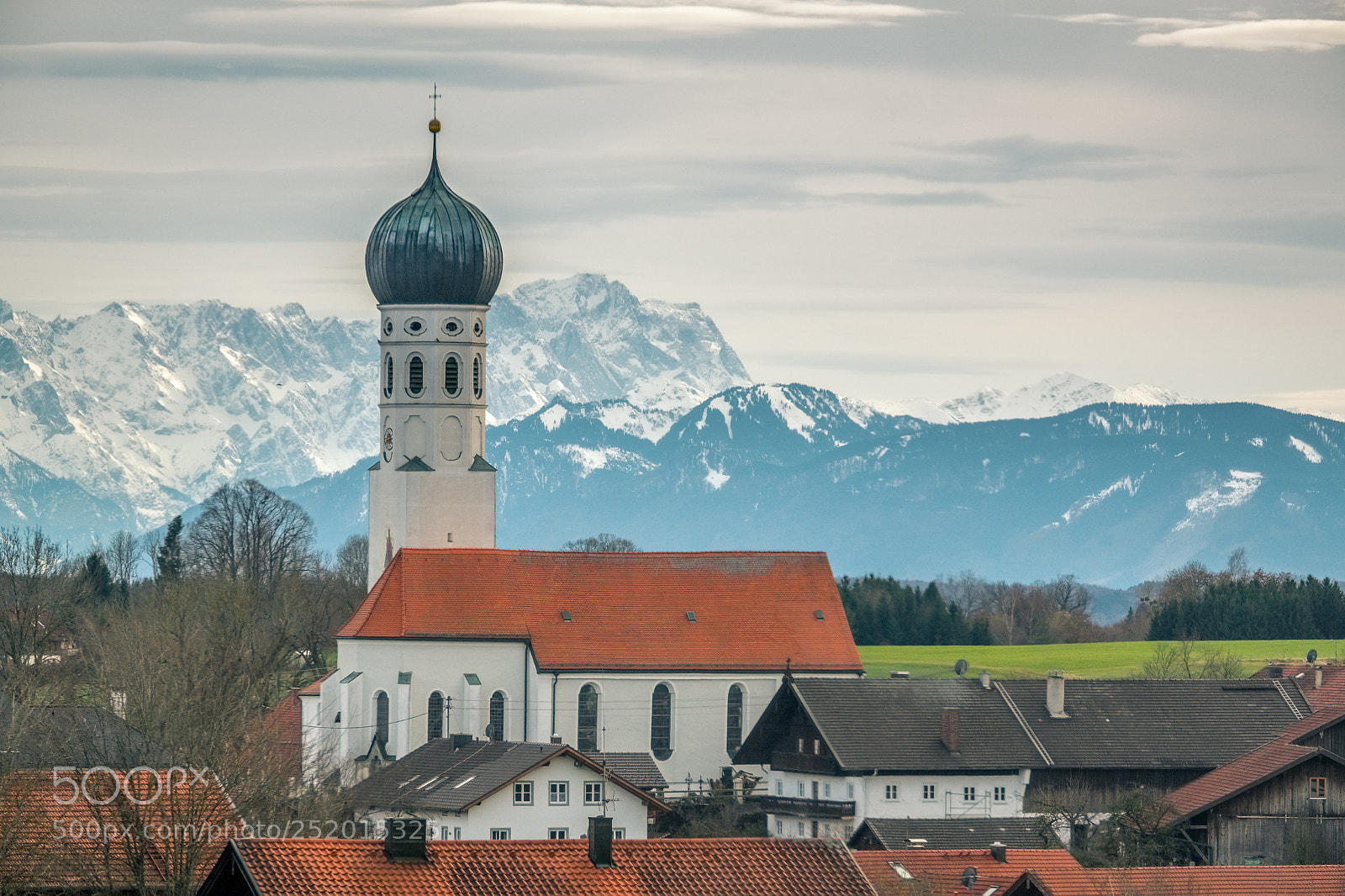 Fujifilm X-T2 sample photo. Kirchturm mit bergen photography