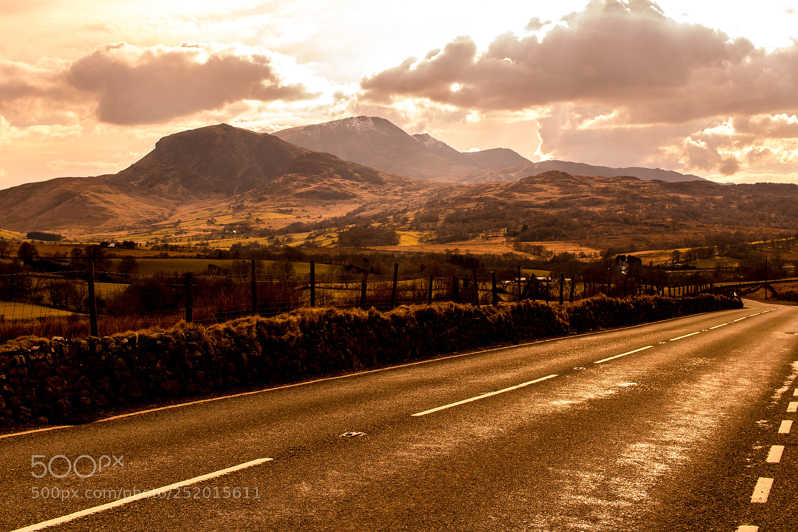 Canon EOS 750D (EOS Rebel T6i / EOS Kiss X8i) sample photo. Snowdonia cadair idris photography