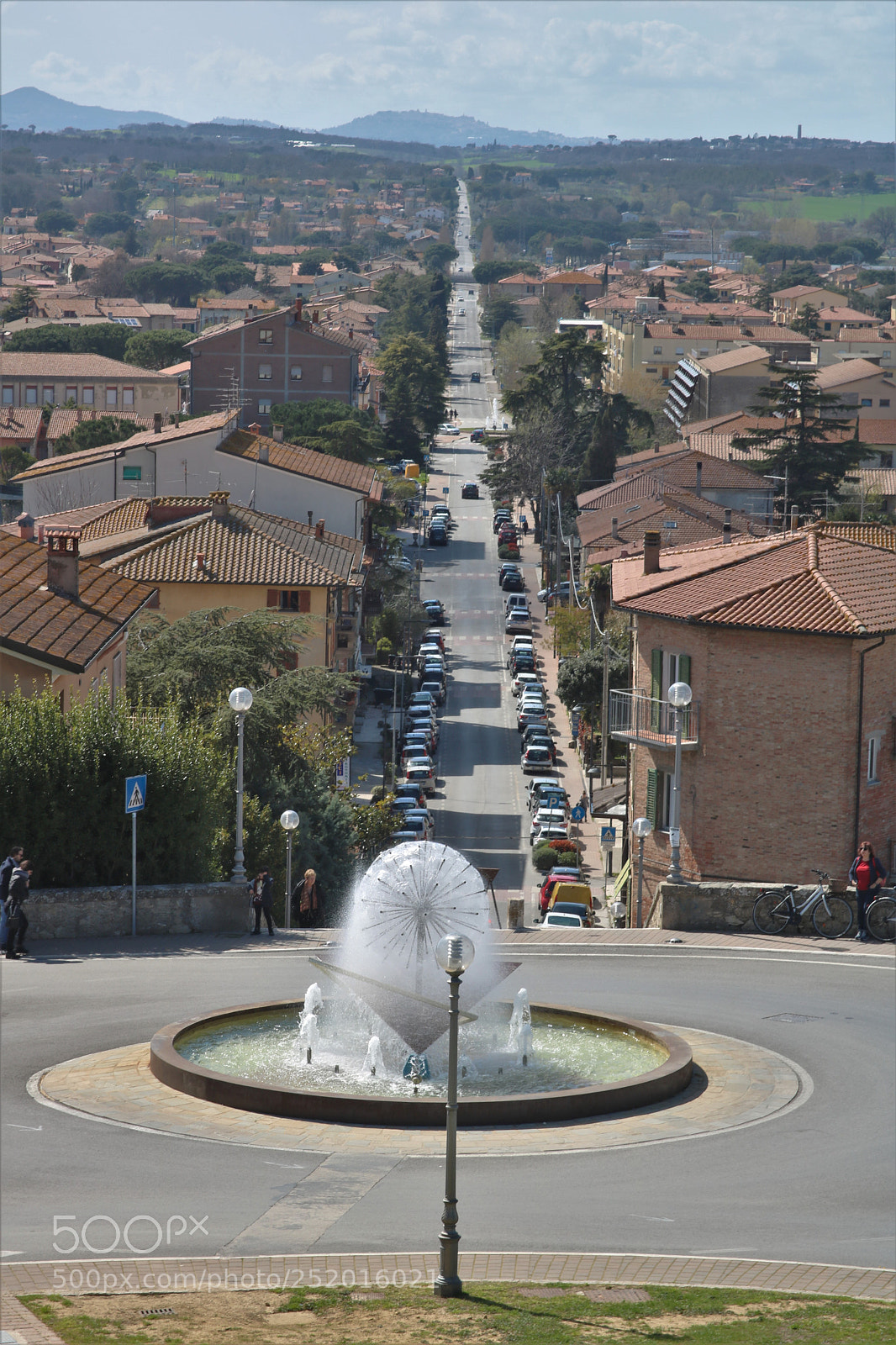 Canon EOS 760D (EOS Rebel T6s / EOS 8000D) sample photo. Castiglione del lago symmetry photography