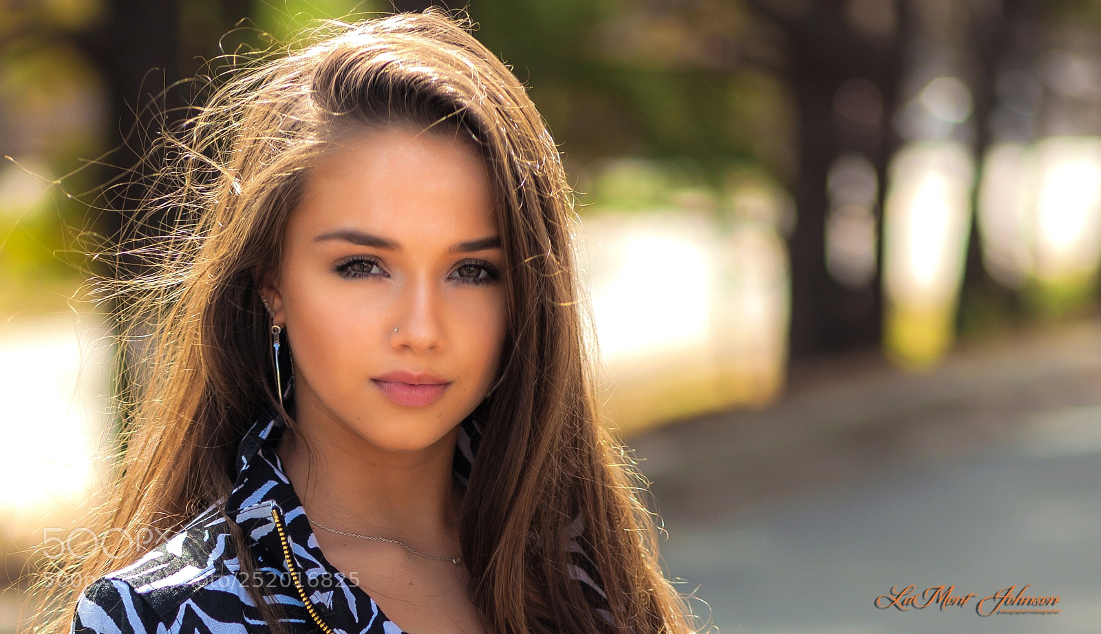 Canon EOS 5D Mark II sample photo. Victoria portrait in natural photography