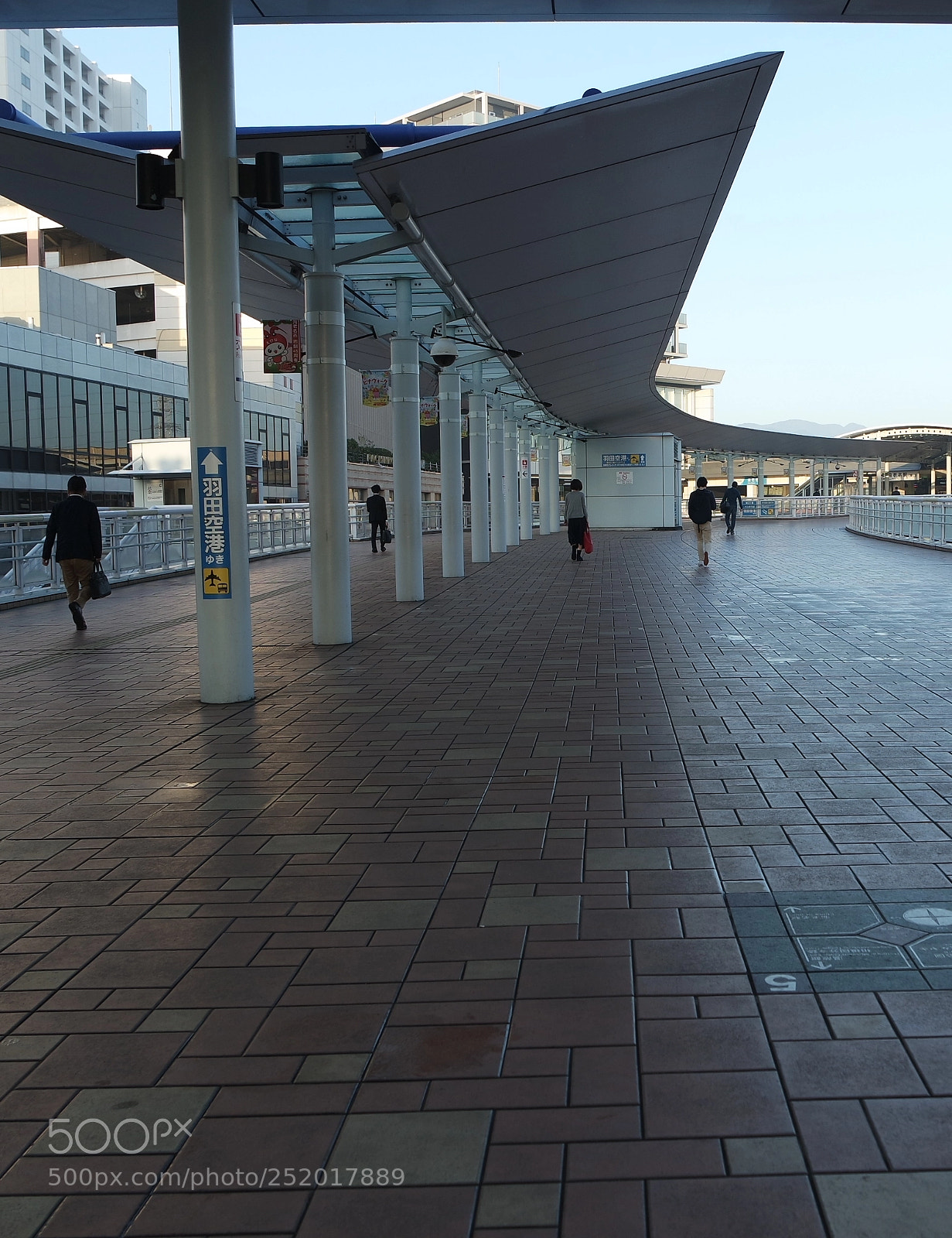 Samsung NX3000 sample photo. The station iii photography