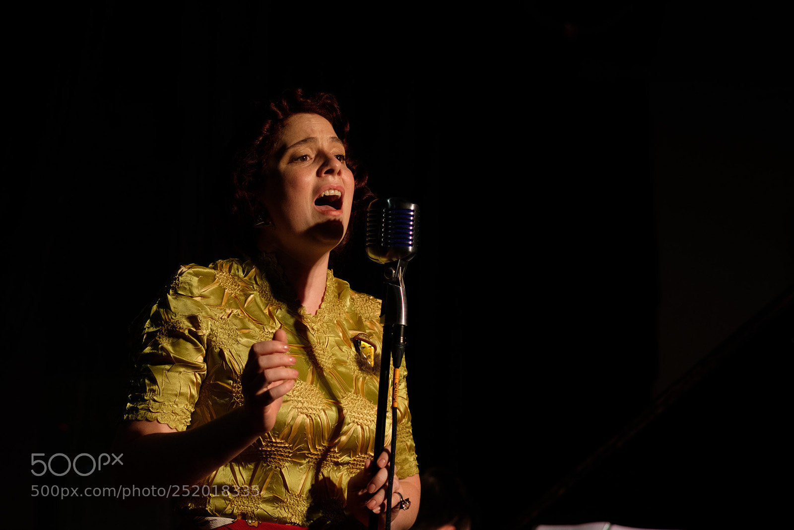 Fujifilm X-T2 sample photo. Unspoken rule at dizzy photography