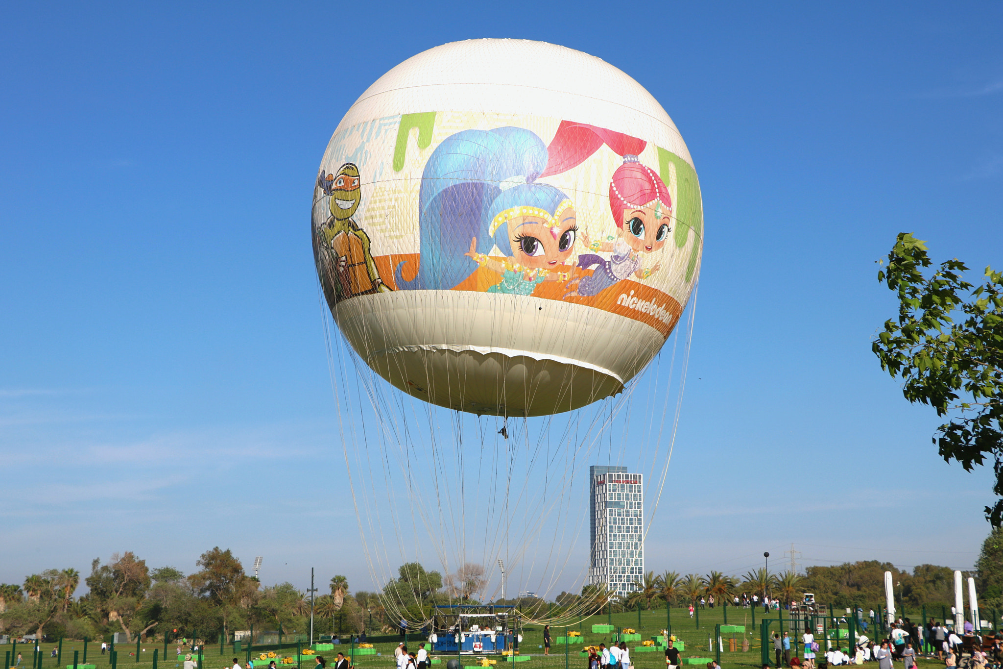 Canon EOS 750D (EOS Rebel T6i / EOS Kiss X8i) sample photo. Hot air balloon photography