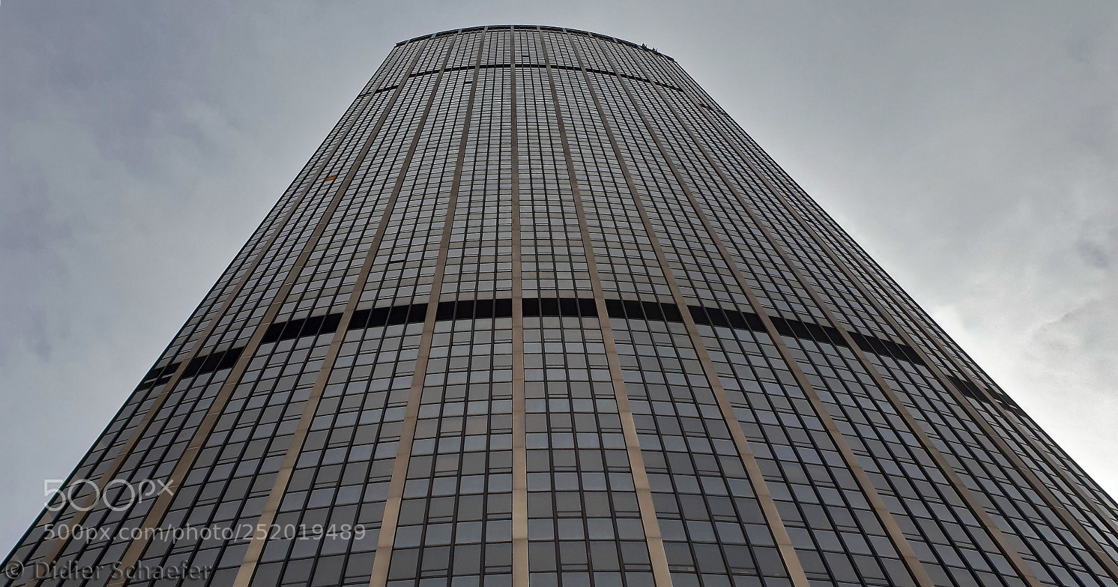 Samsung Galaxy S9+ sample photo. Tour montparnasse photography