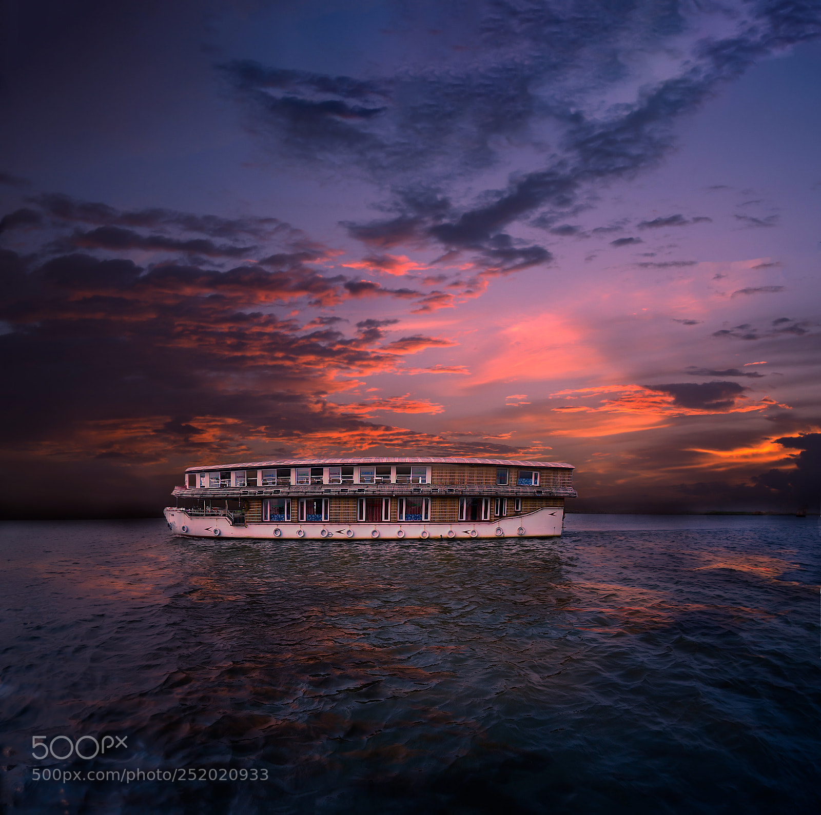 Nikon D7000 sample photo. Boat in backwaters photography
