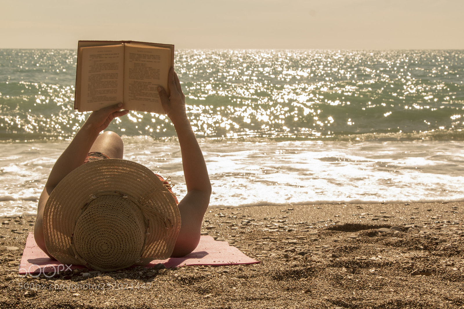 Canon EOS 60D sample photo. Beautiful woman reading on photography
