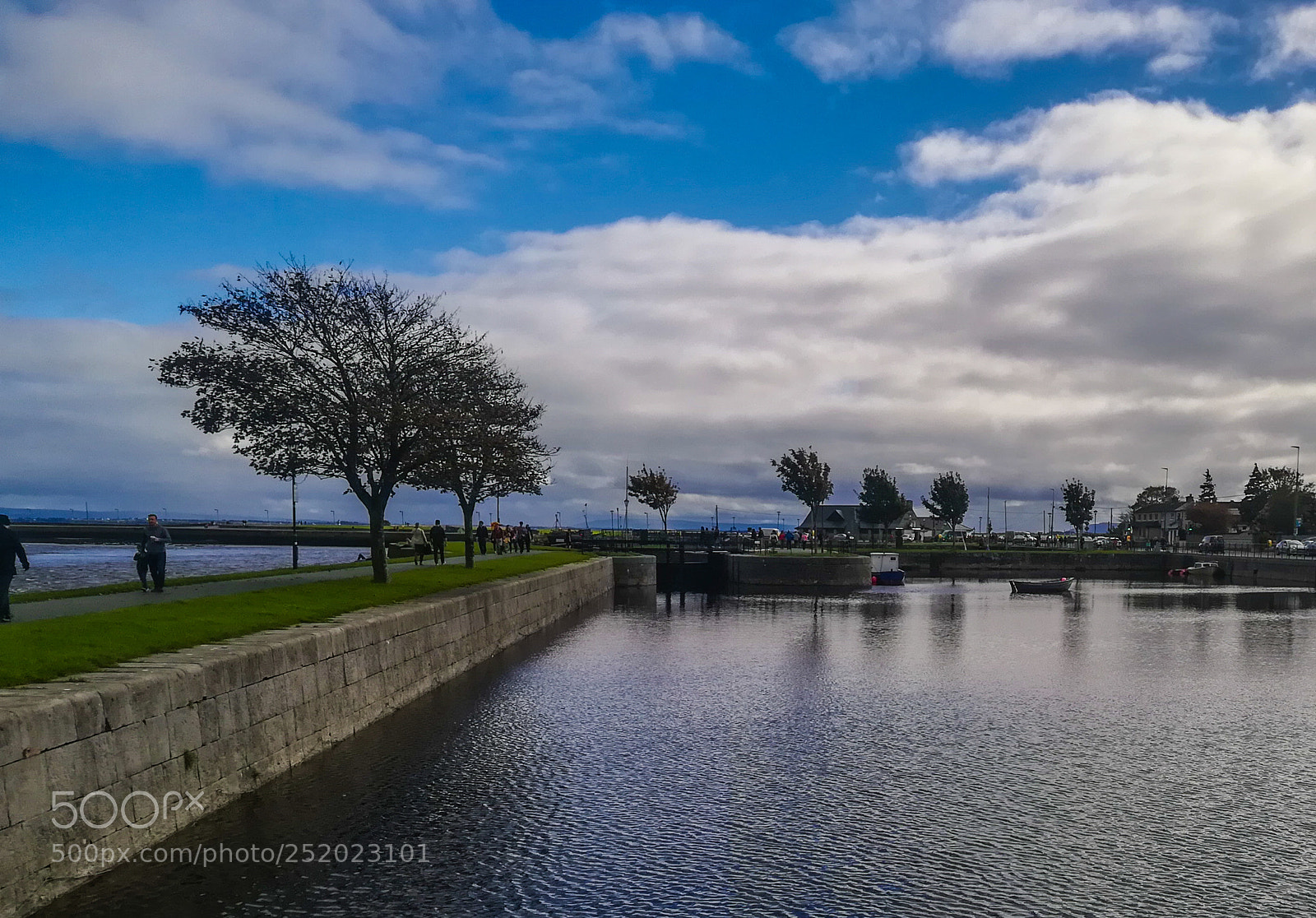 HUAWEI P10 lite sample photo. Sunny minutes in galway. photography