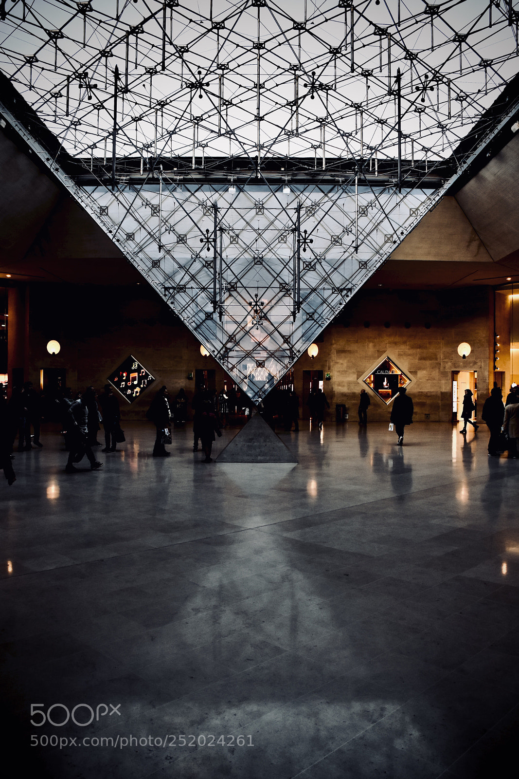Nikon D7200 sample photo. Itssoparis la pyramide invers photography