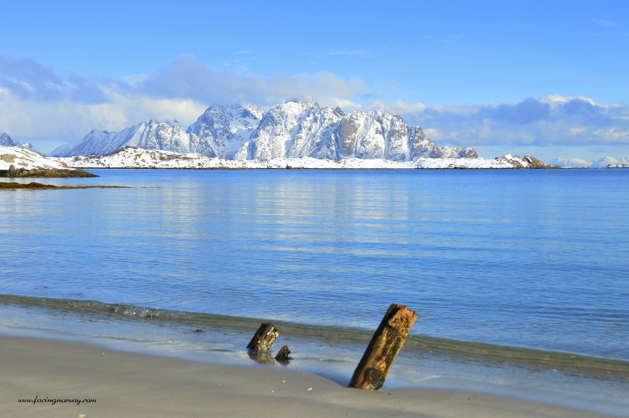 Nikon D3200 sample photo. Lofoten view. photography