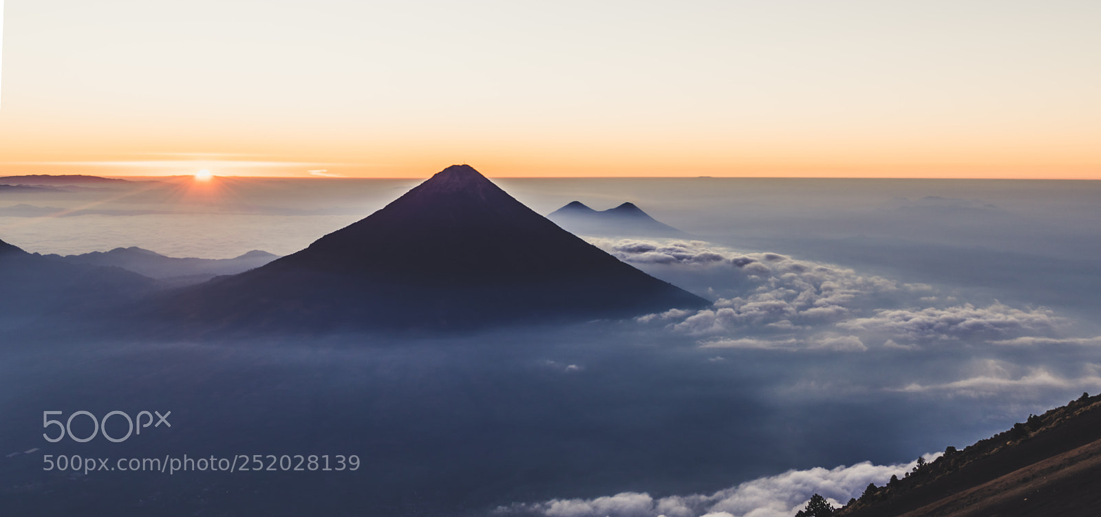 Nikon D7500 sample photo. Volcano agua guatemala sunrise photography