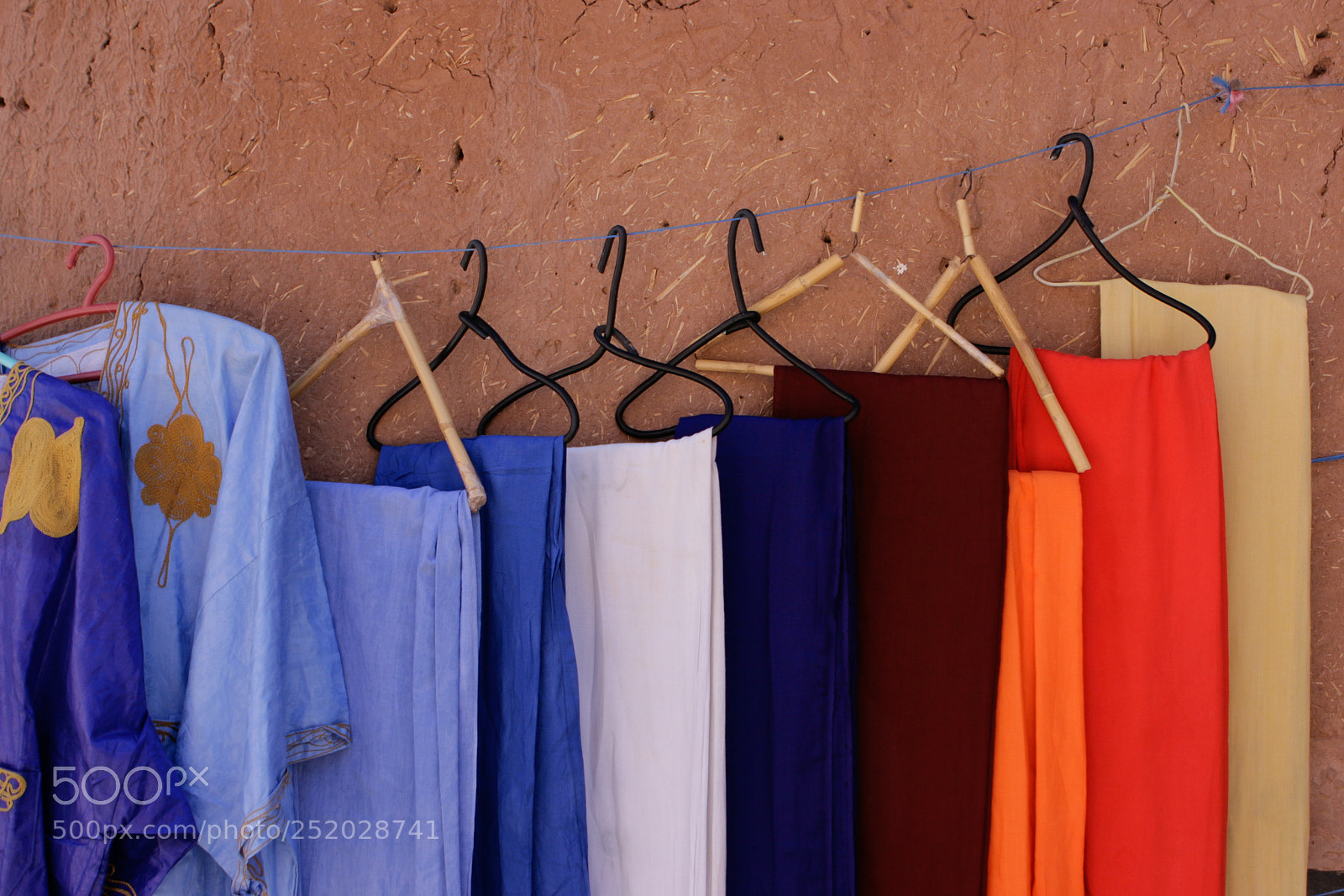 Canon EOS 400D (EOS Digital Rebel XTi / EOS Kiss Digital X) sample photo. Handcrafted dresses in ait photography