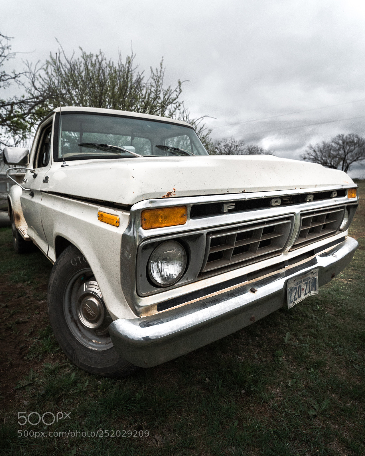 Nikon D610 sample photo. Farm truck photography