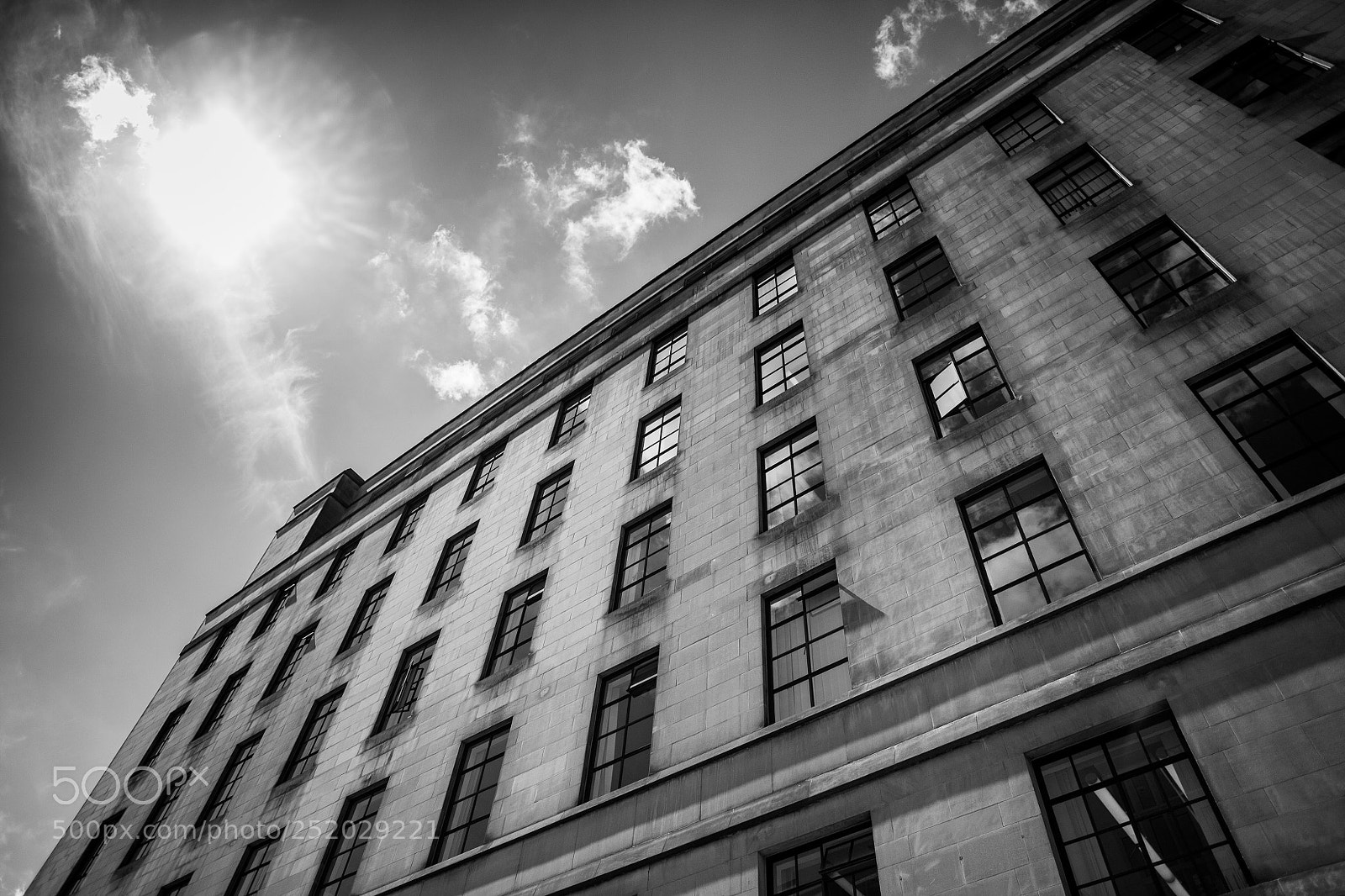Canon EOS 5D Mark II sample photo. St peters square, manchester photography