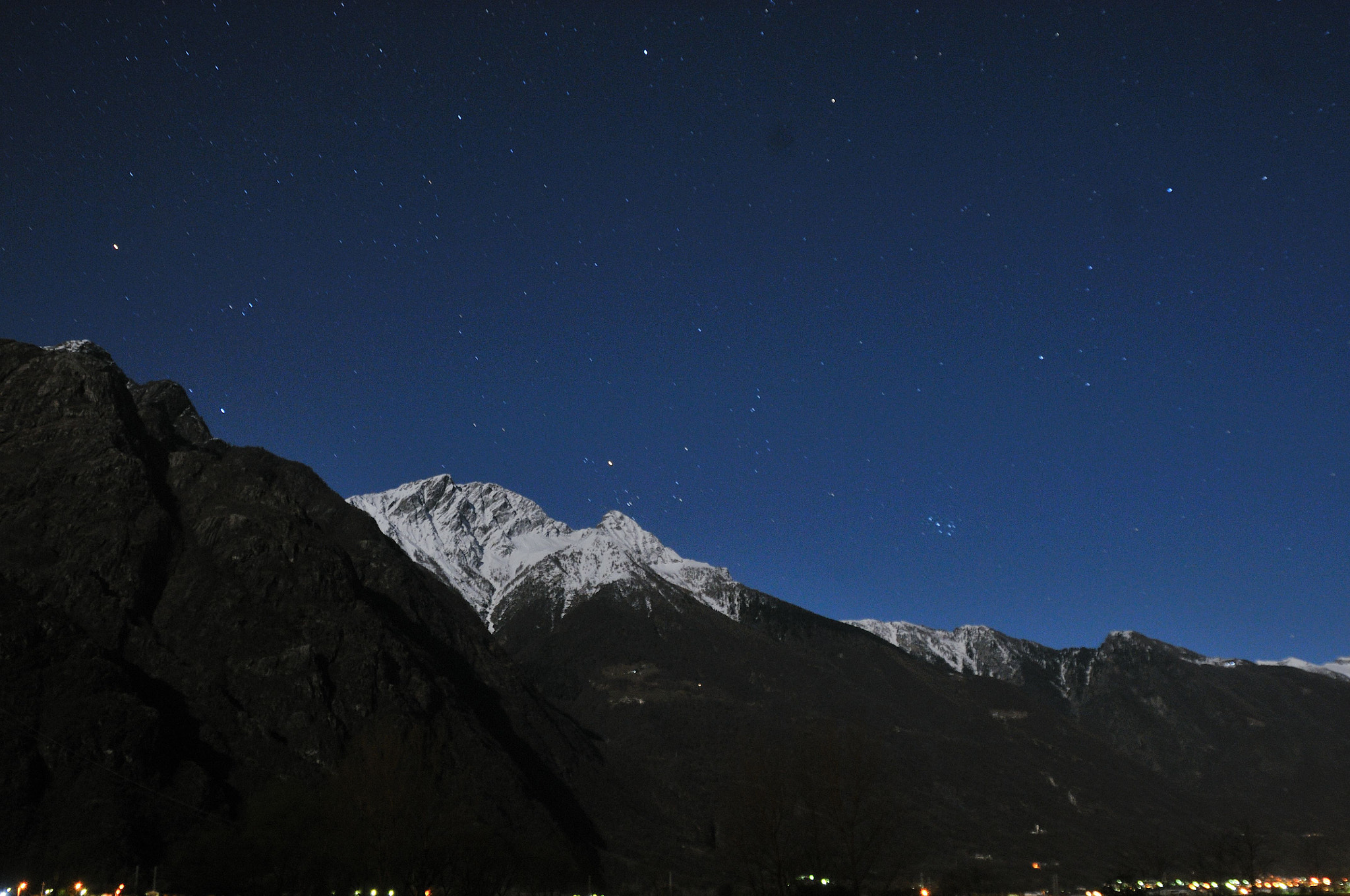 Nikon D300 sample photo. Night photography
