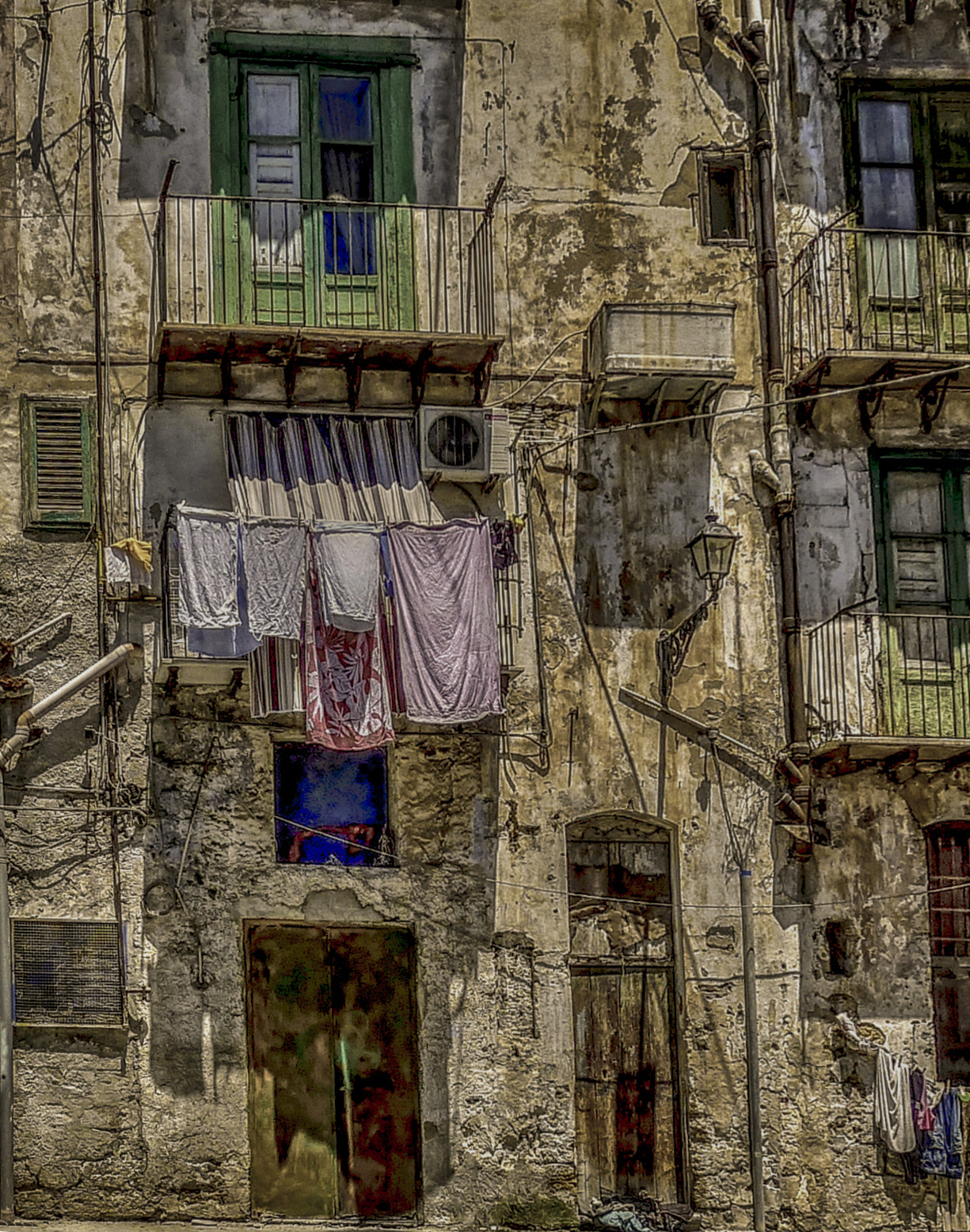 Panasonic Lumix DMC-LX5 sample photo. Washingday in palermo photography