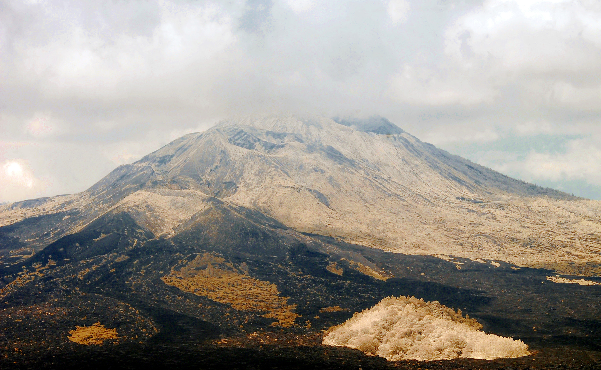 Nikon D80 sample photo. Mt batur photography