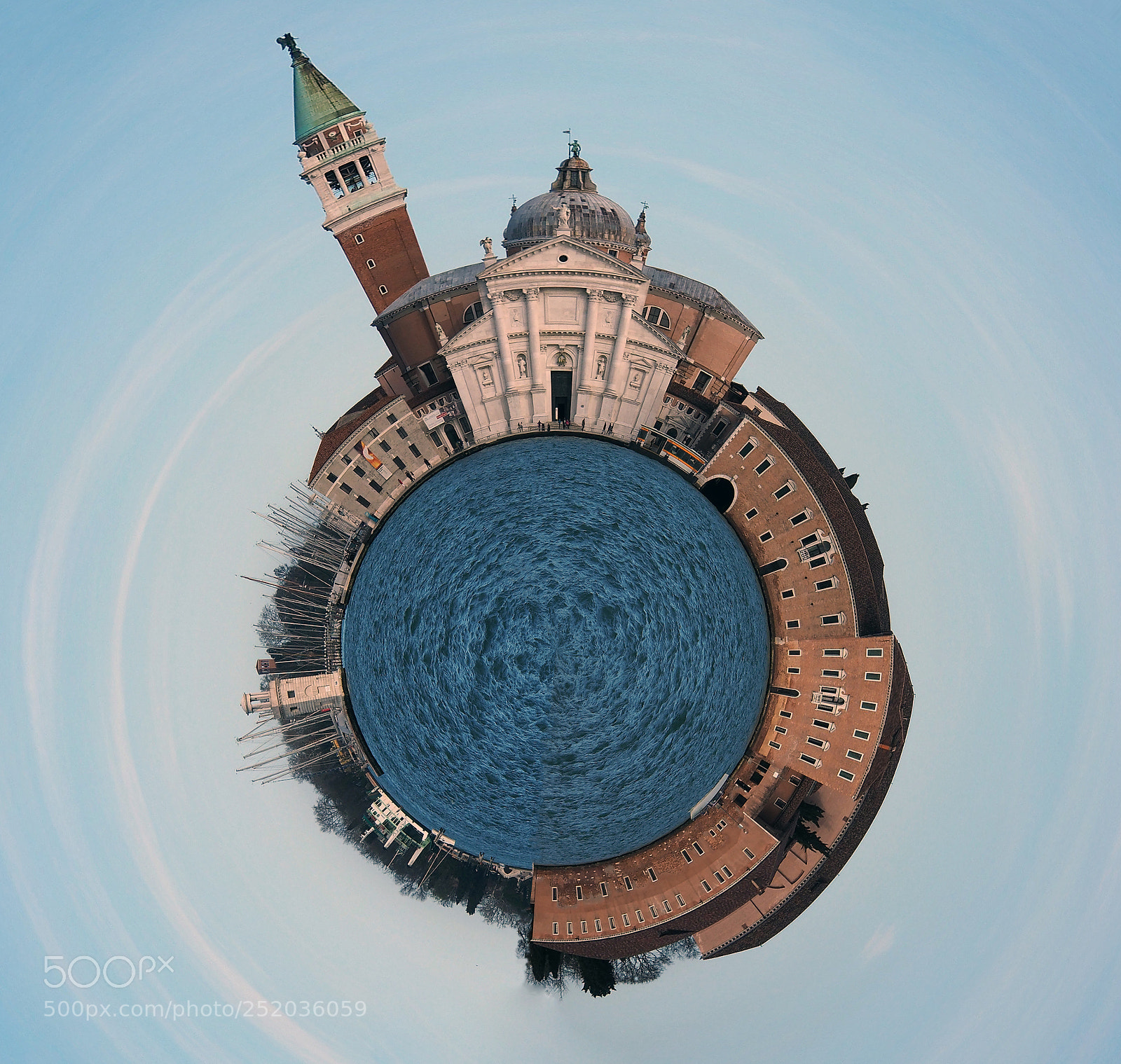 Olympus OM-D E-M1 sample photo. Venice: tiny world photography