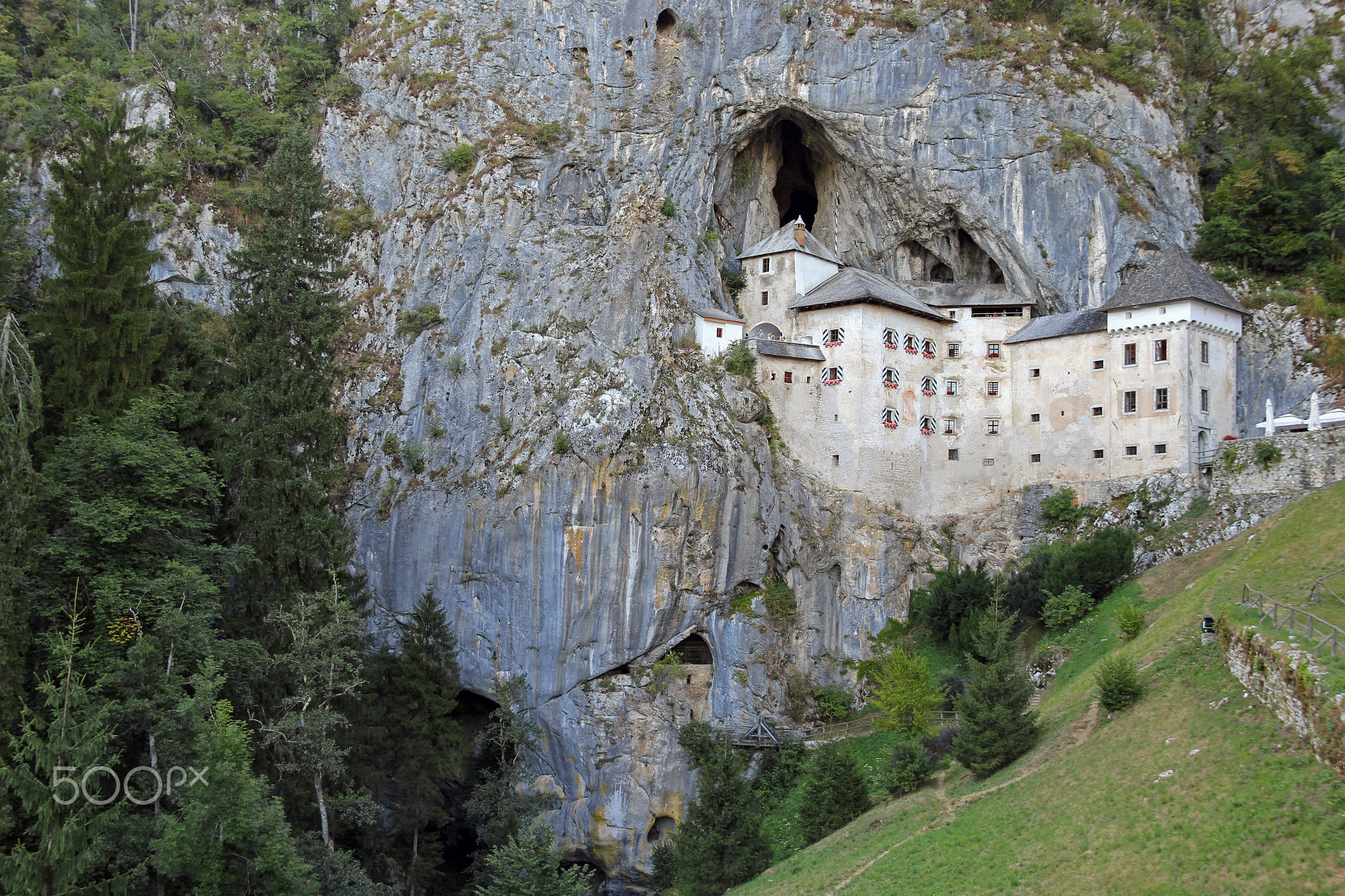 Предъямский замок