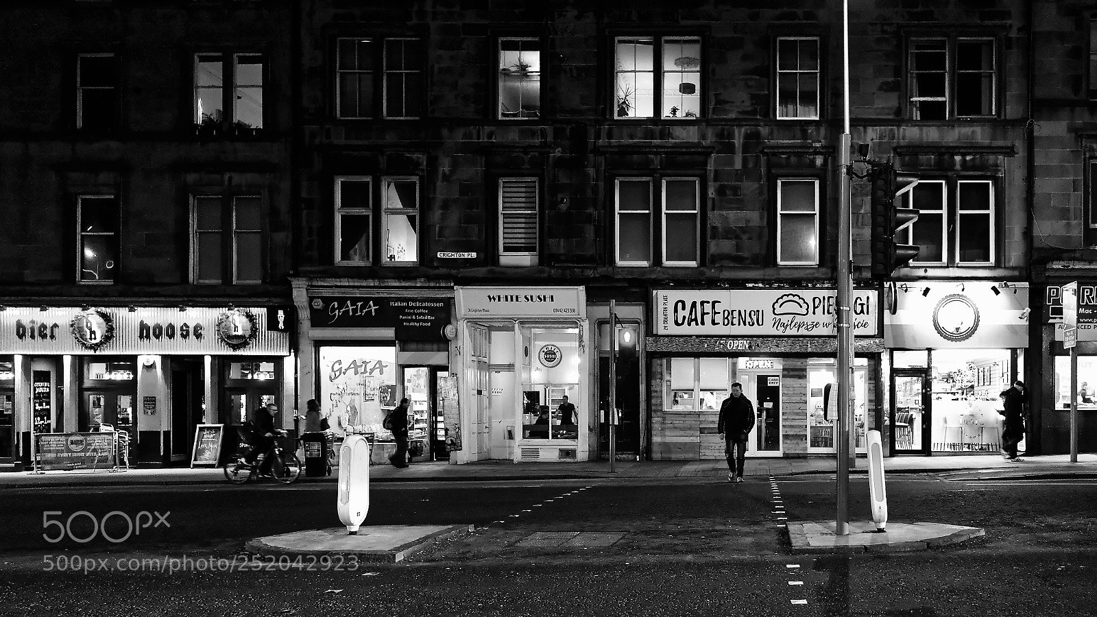 Ricoh GR II sample photo. Leith walk photography