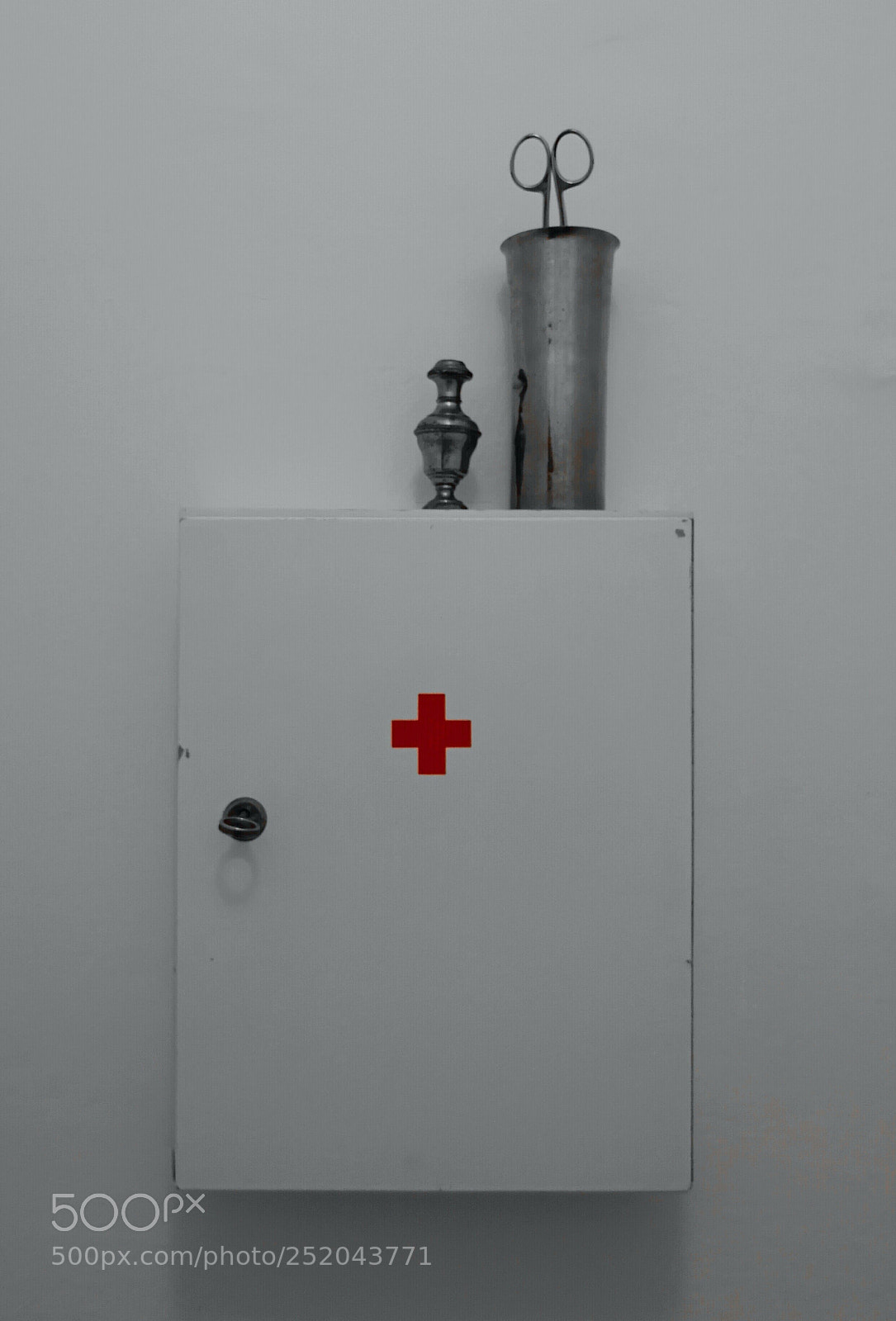 HUAWEI P10 sample photo. First aid photography