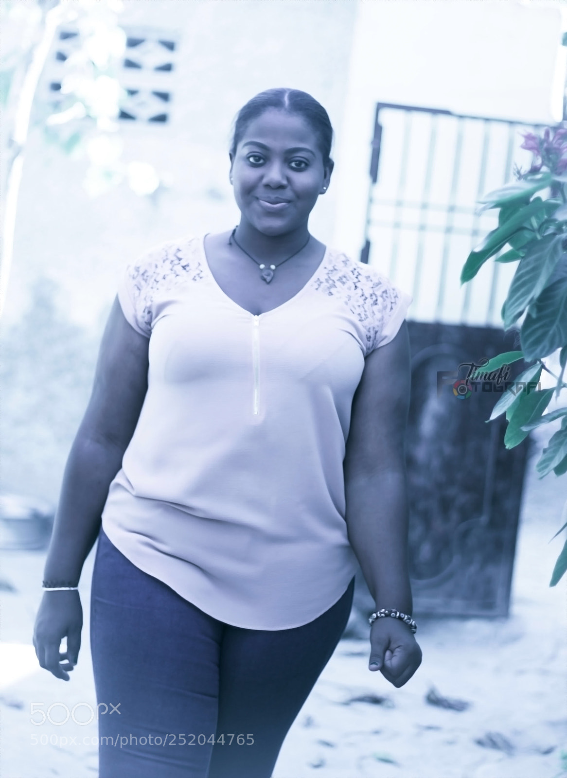 Canon EOS 1300D (EOS Rebel T6 / EOS Kiss X80) sample photo. Biboosh photography