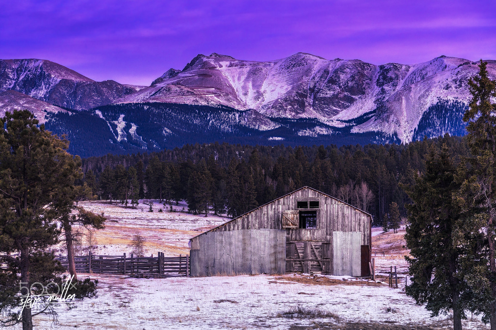 Sony a7R III sample photo. Pikes peak barn photography