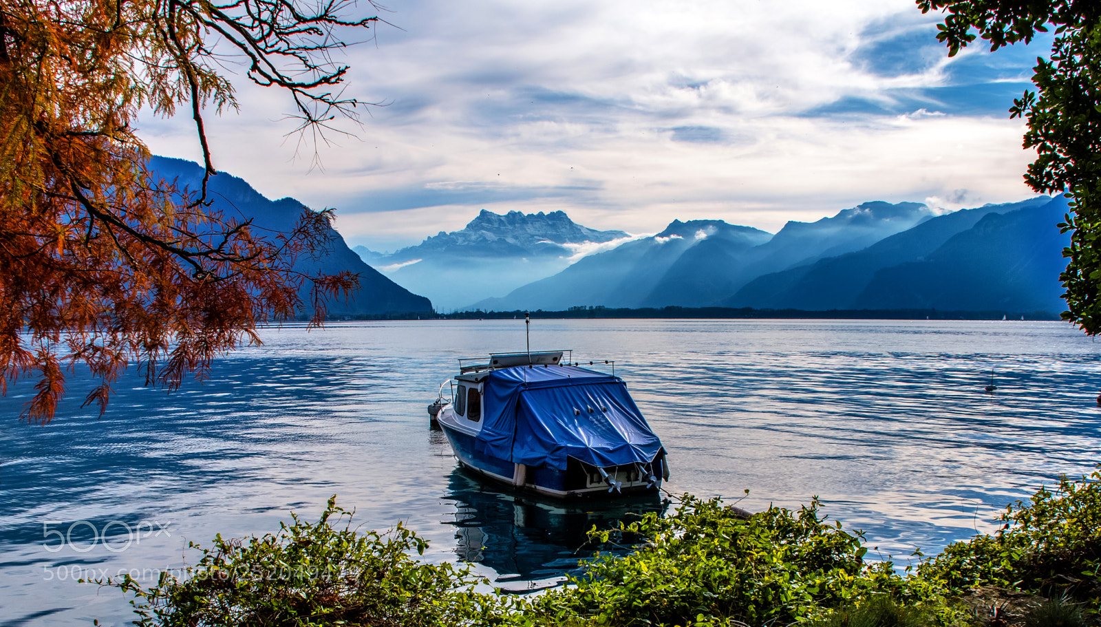 Nikon D5500 sample photo. The boat on the photography