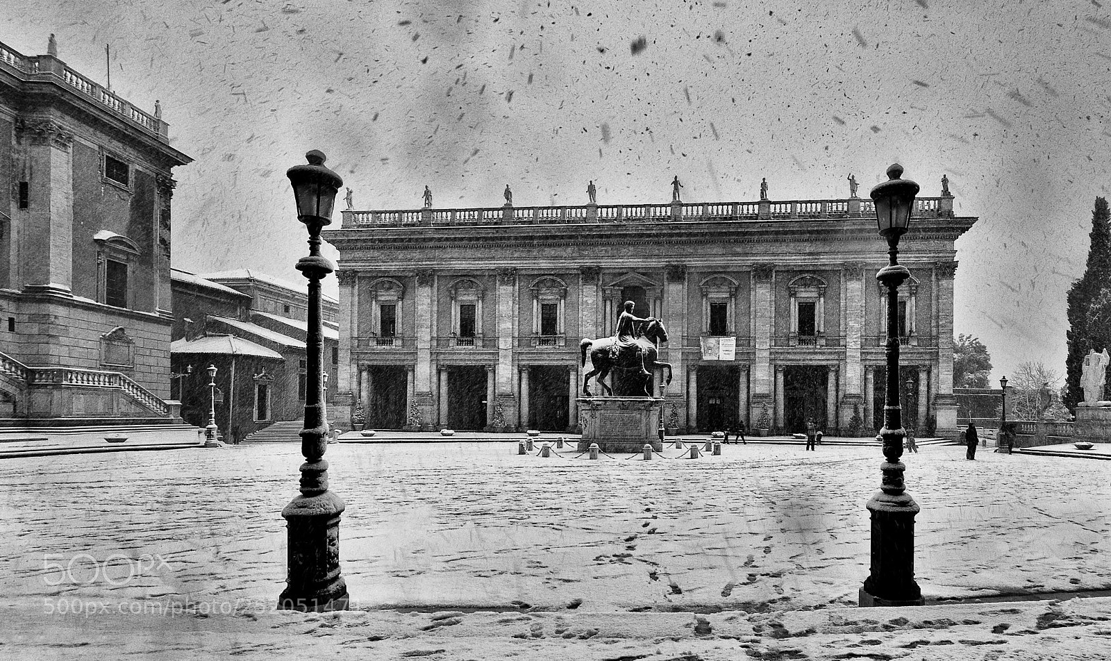 Canon EOS 5D Mark IV sample photo. Snow in capitoline hill photography