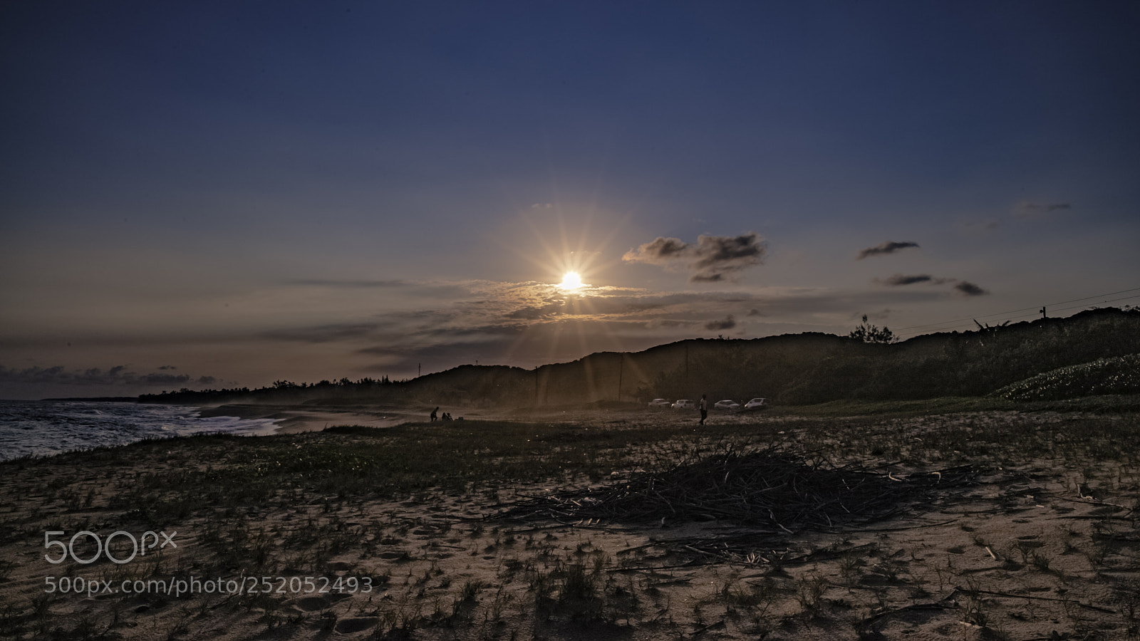 Canon EOS 6D Mark II sample photo. Bright at sundown photography
