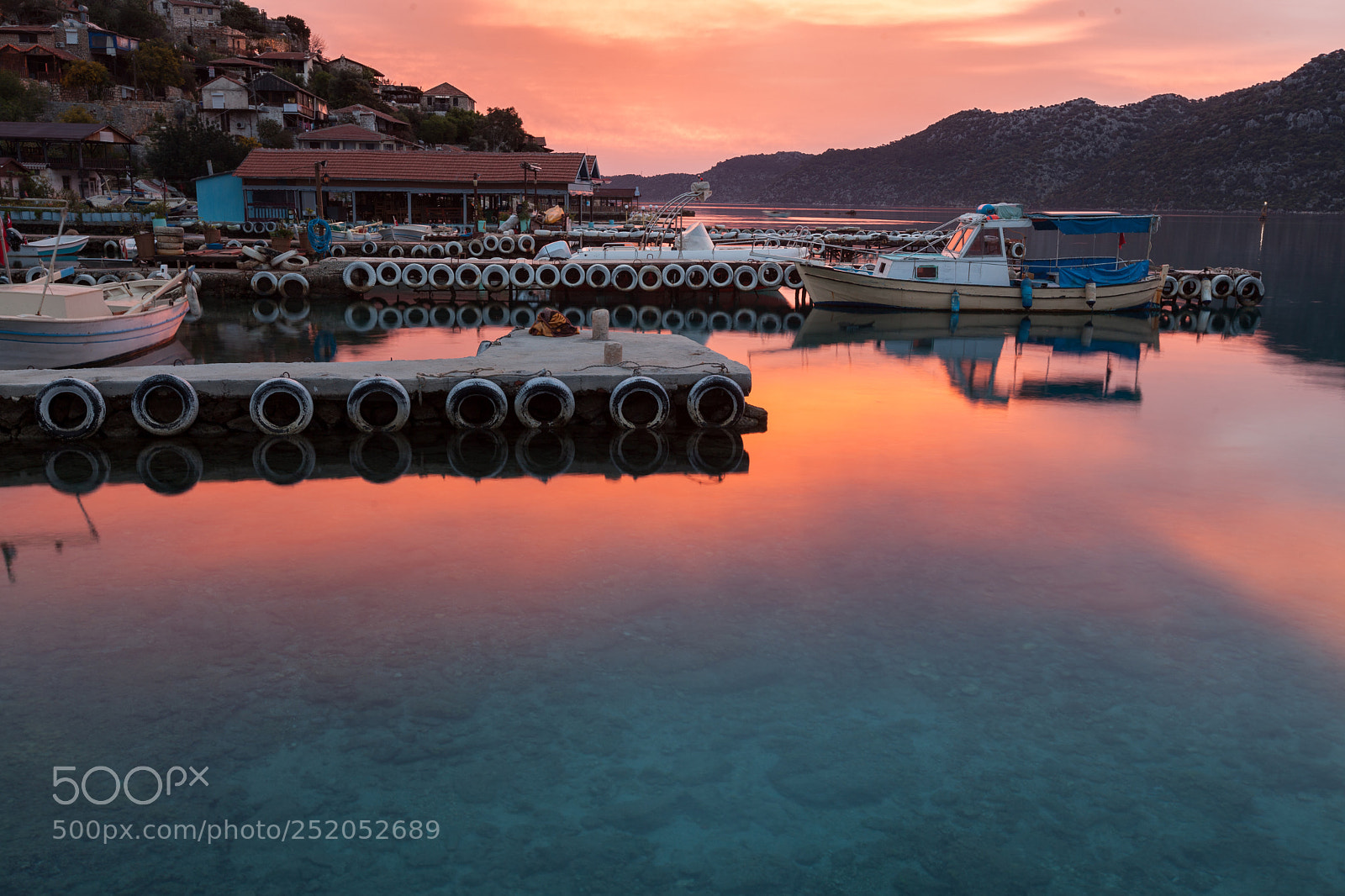 Canon EOS 5D Mark II sample photo. Sunrise over small fishers photography