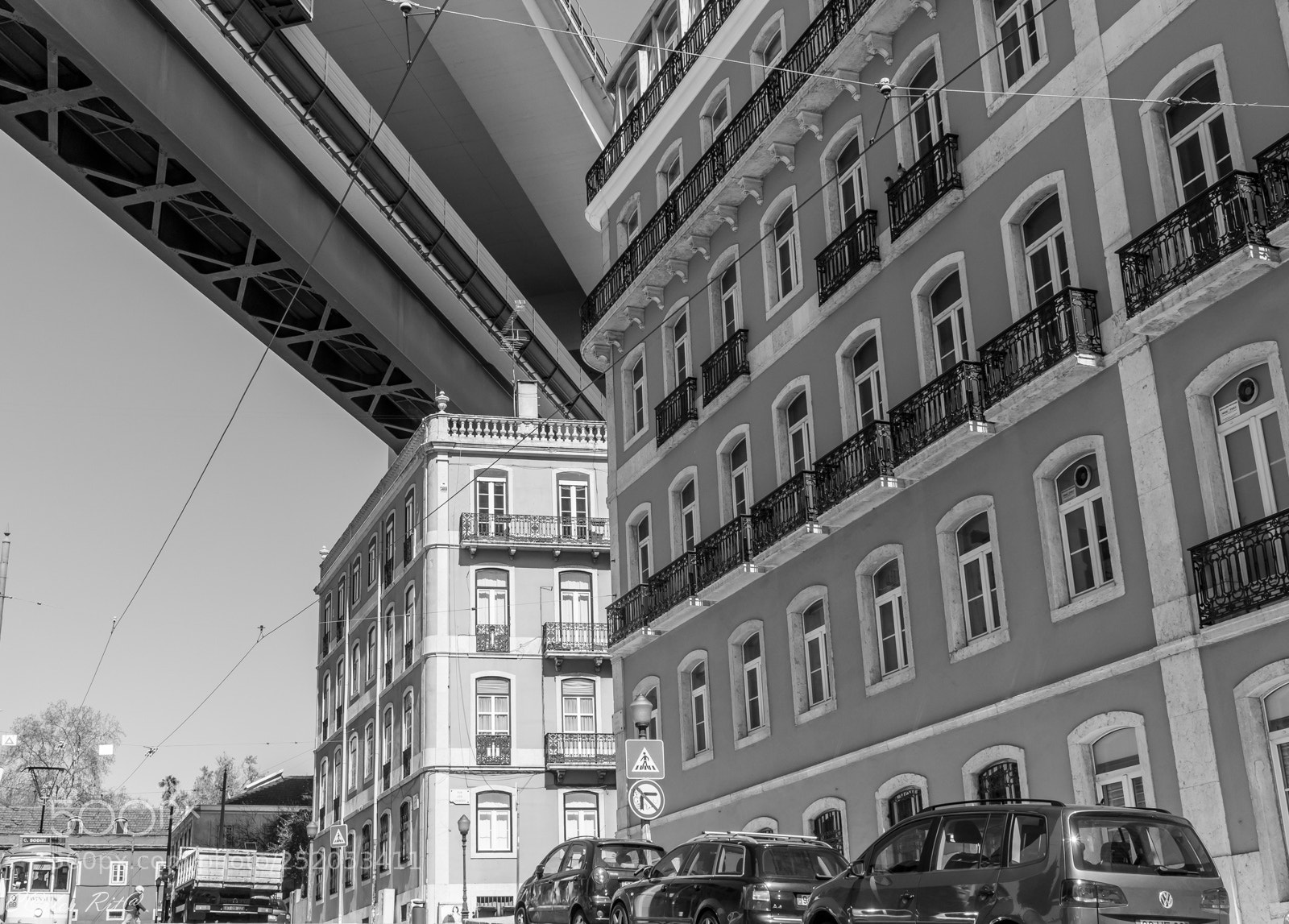 Canon EOS 700D (EOS Rebel T5i / EOS Kiss X7i) sample photo. Under the bridge photography