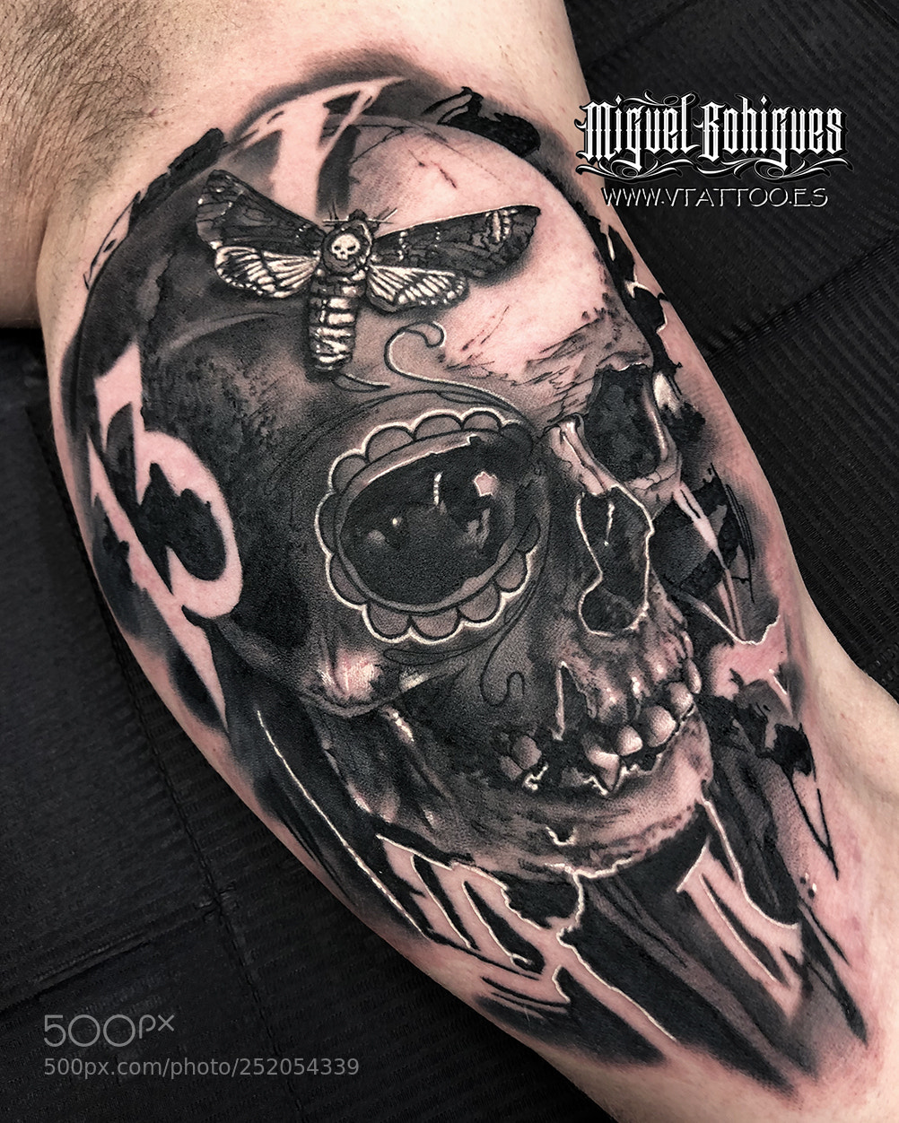 Apple iPhone X sample photo. Skull tattoo photography