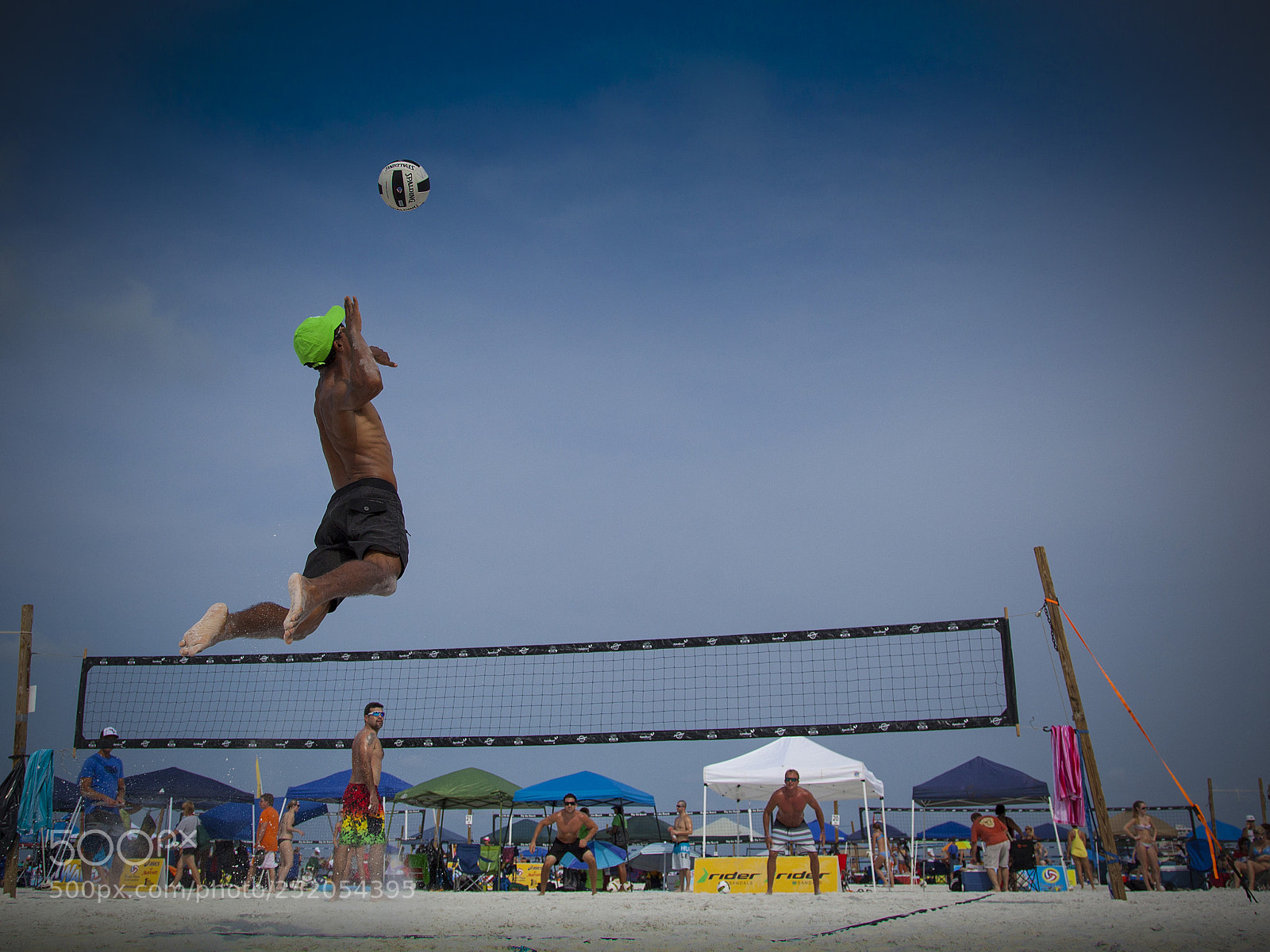 Canon EOS 5D Mark II sample photo. Hang time photography