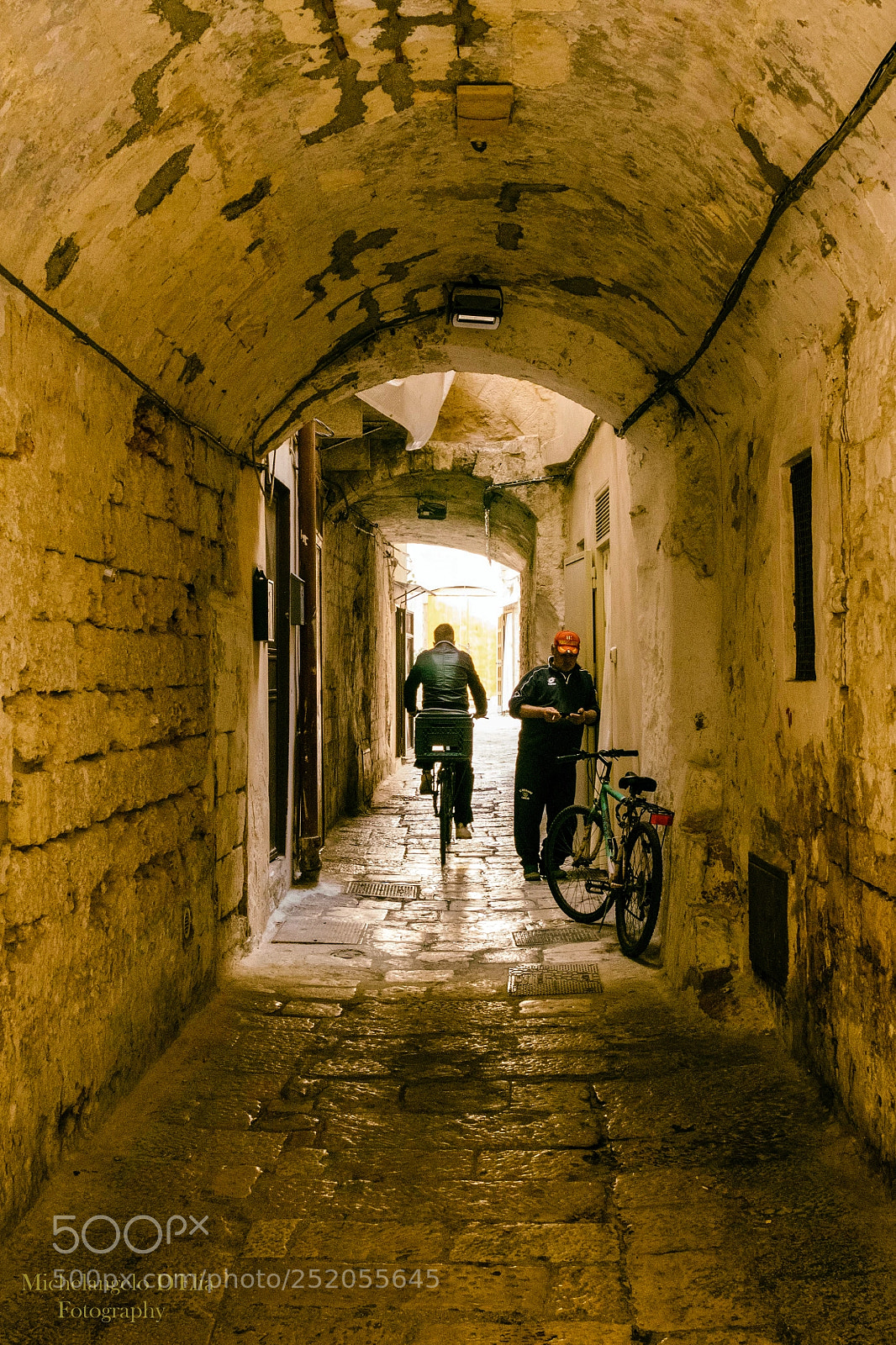 Canon EOS 80D sample photo. Borgo antico bari photography