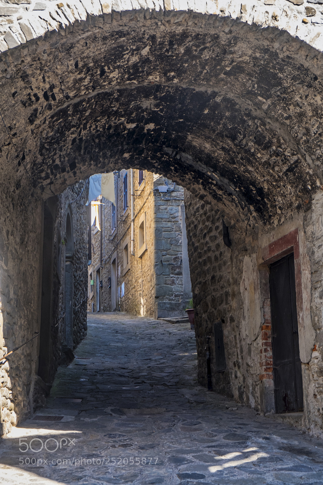 Fujifilm X-T2 sample photo. Pontremoli, historic city in photography
