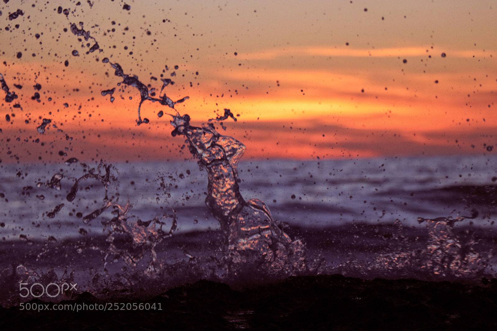 Canon EOS 80D sample photo. The shape of water photography