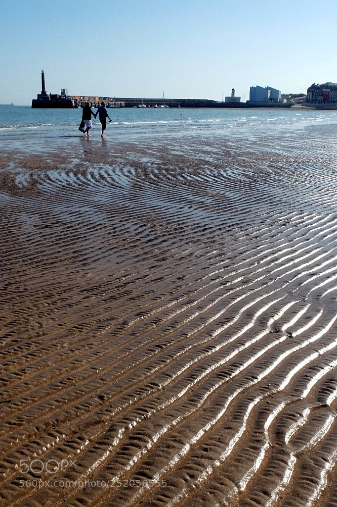 Fujifilm X20 sample photo. Ripples on the beach photography