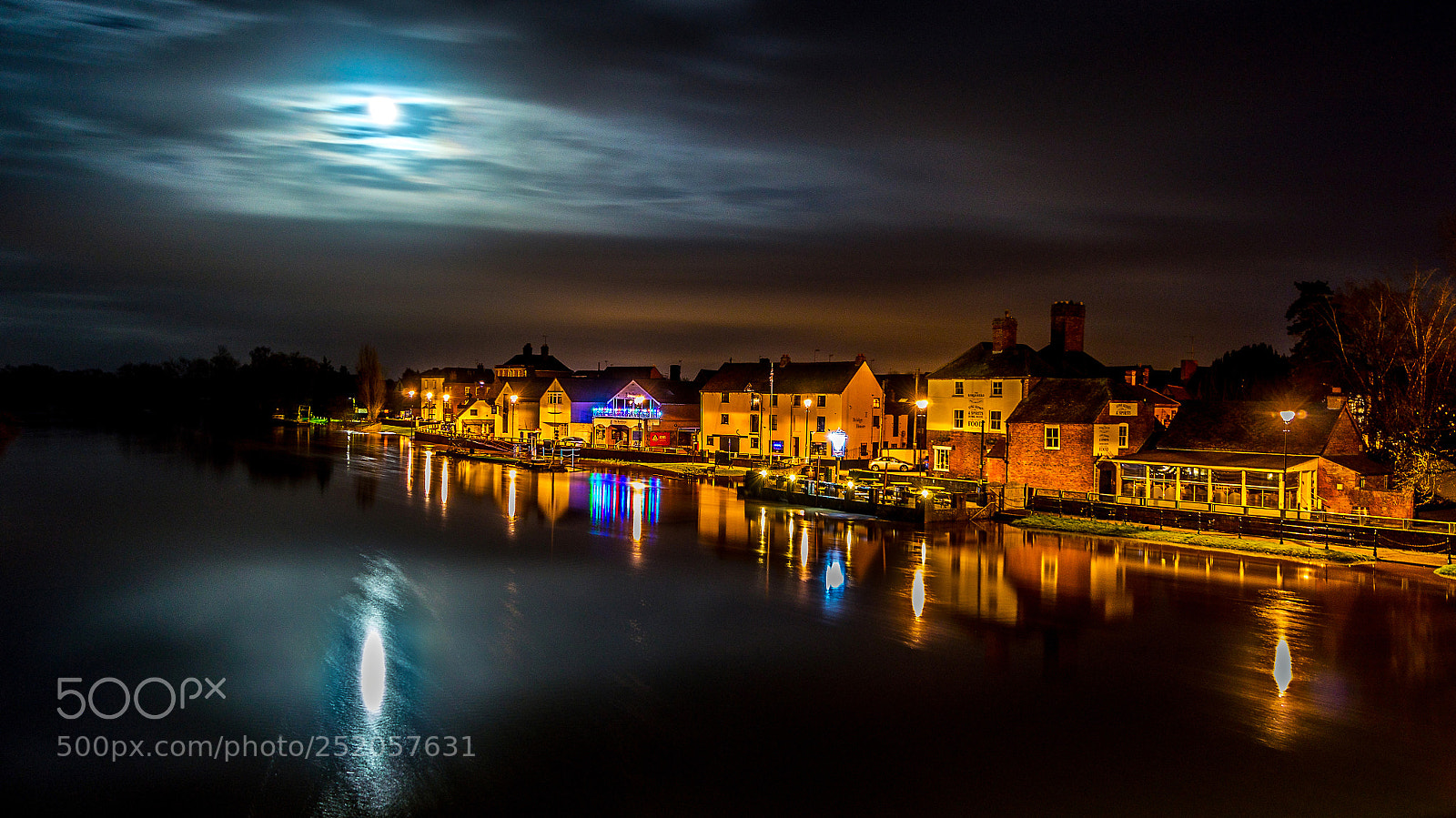 Sony SLT-A55 (SLT-A55V) sample photo. Rising river reflections photography