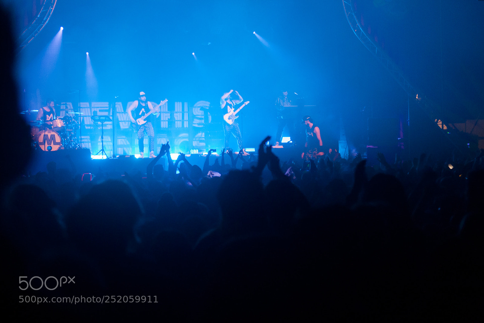 Canon EOS 400D (EOS Digital Rebel XTi / EOS Kiss Digital X) sample photo. Memphis manics @ paaspop 2018 photography
