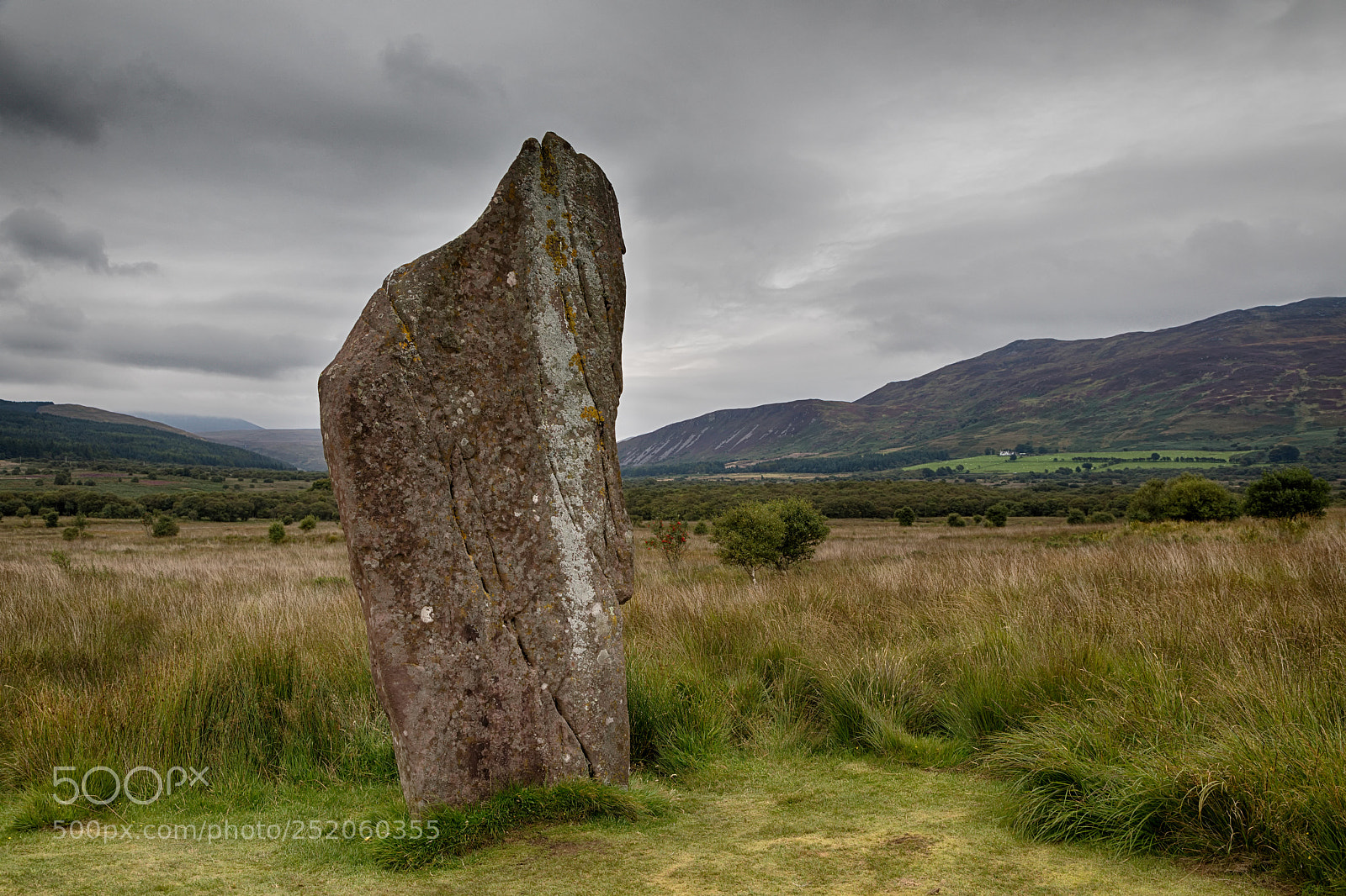 Canon EOS 5D Mark IV sample photo. Standing stone photography