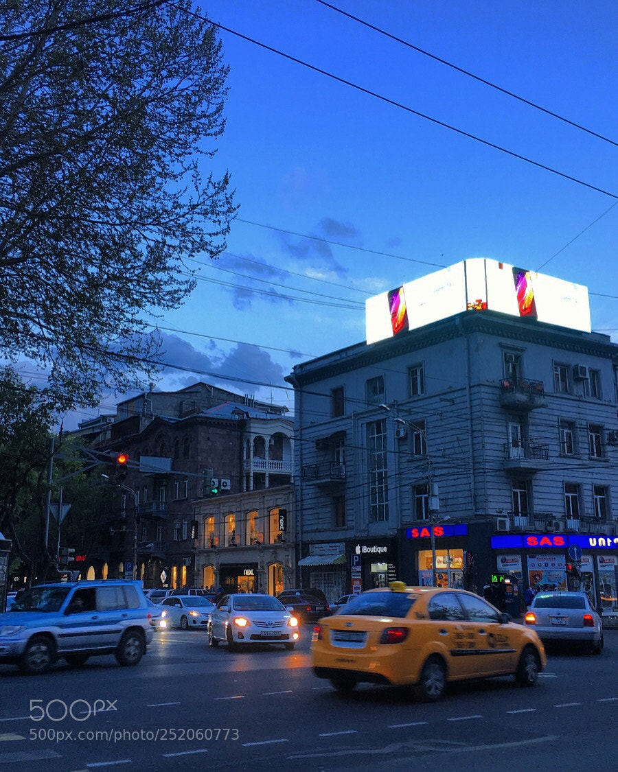 Apple iPhone 6s sample photo. City lights - yerevan photography