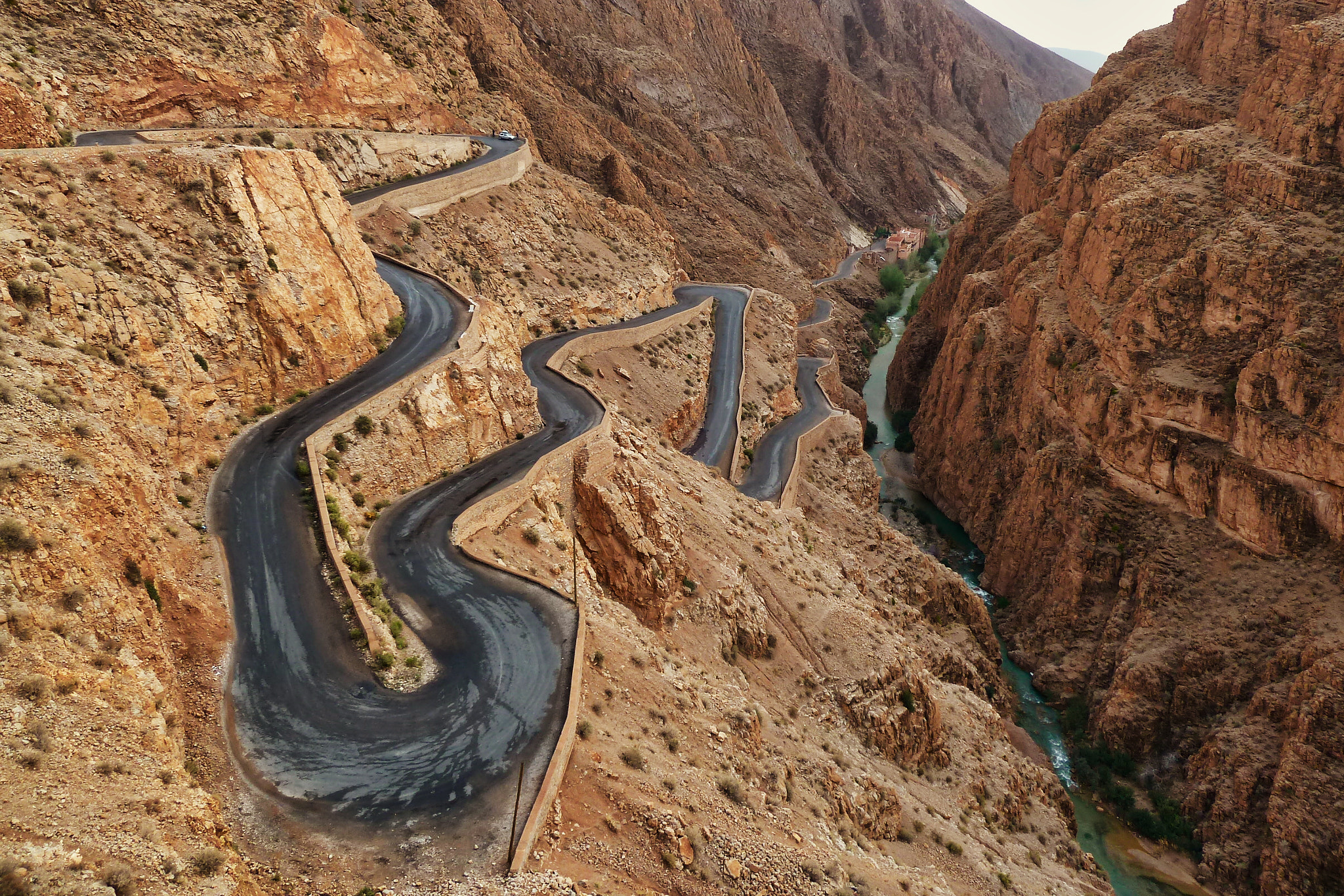 Panasonic Lumix DMC-ZS5 (Lumix DMC-TZ8) sample photo. Dades gorge road photography