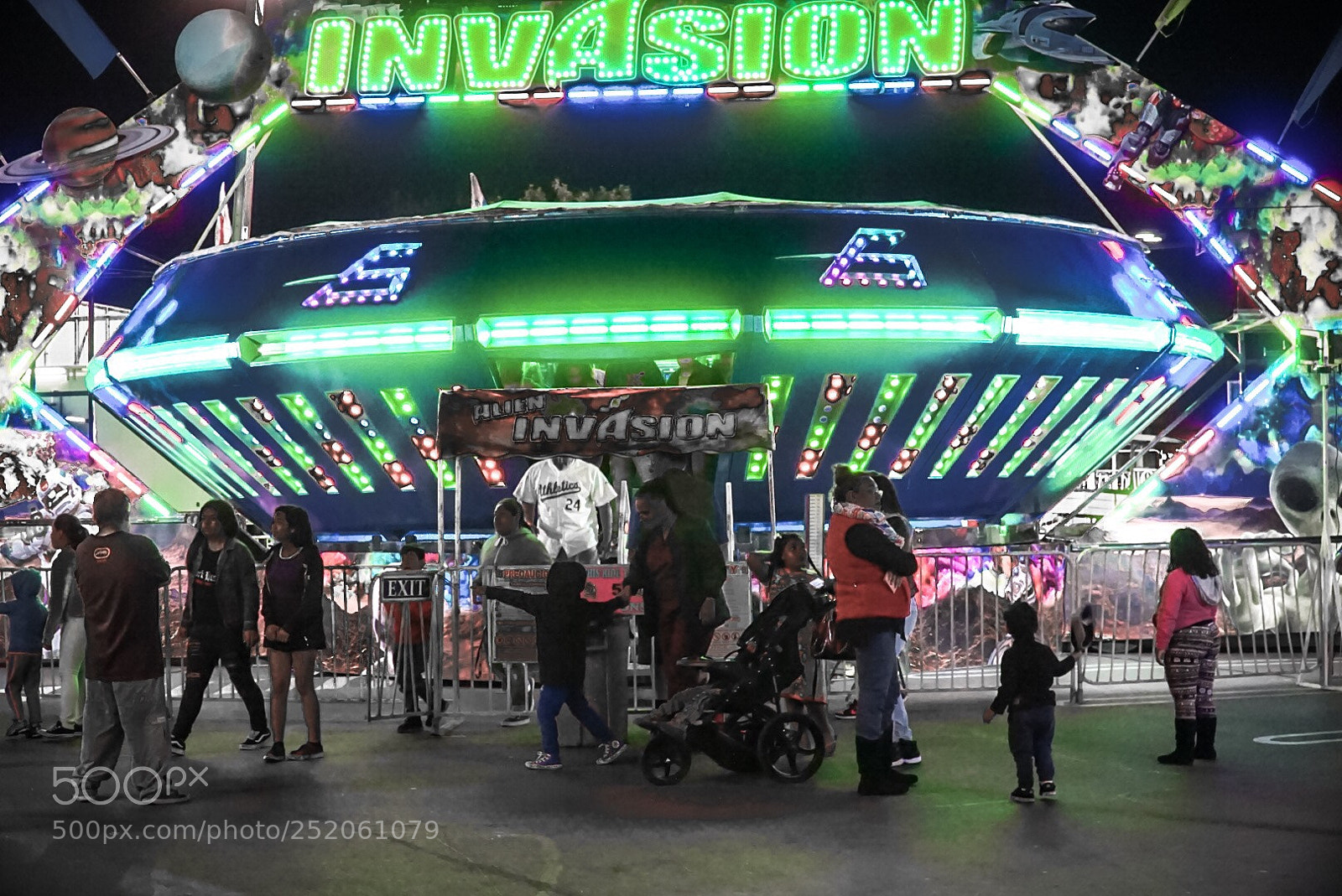 Sony a6000 sample photo. Aliens photography