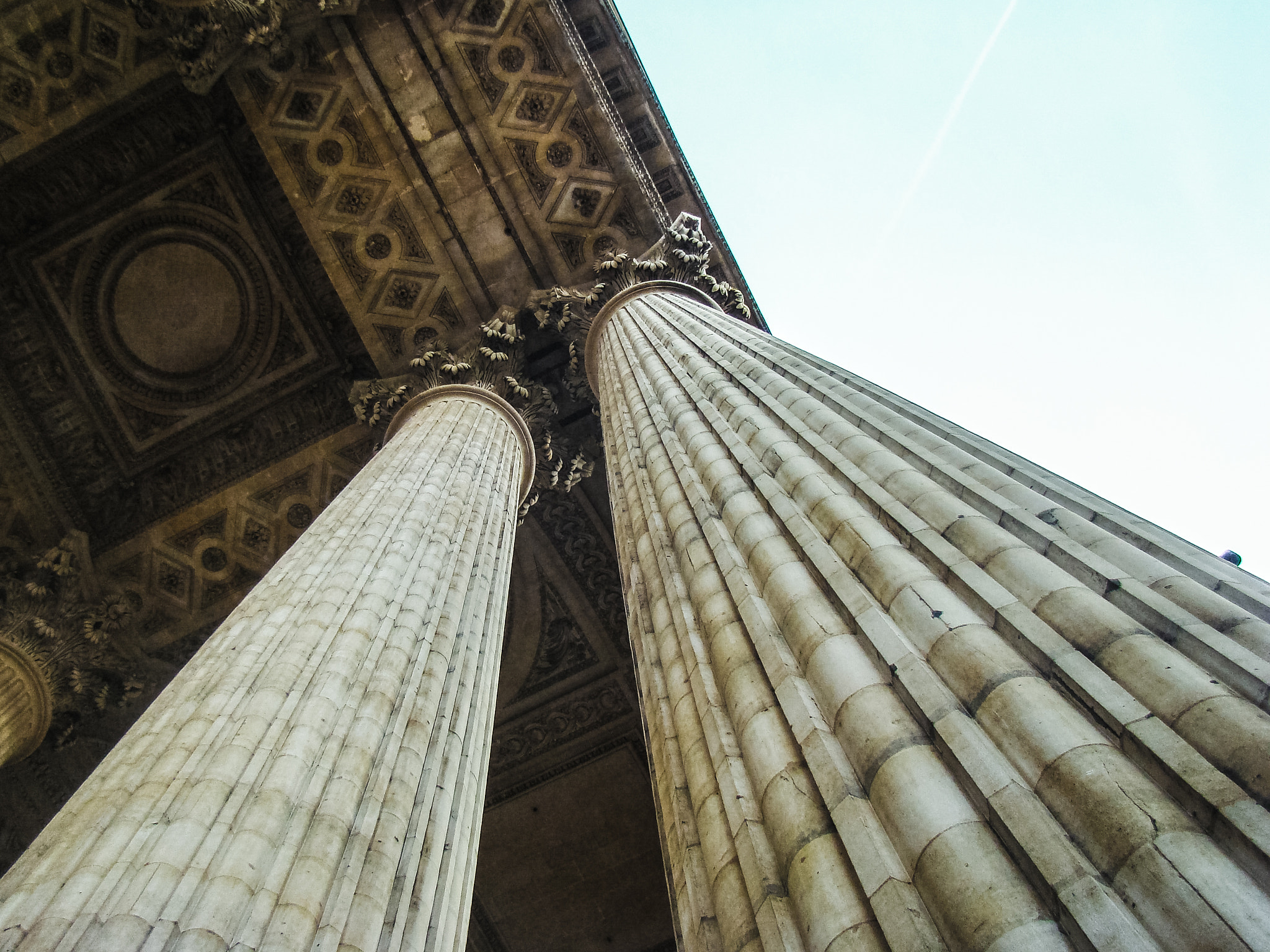 Sony DSC-H9 sample photo. Columns in paris - paris photography