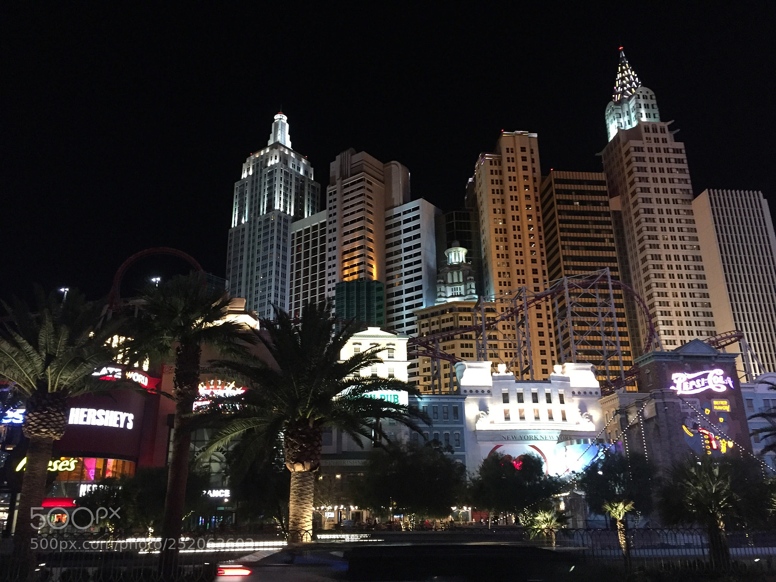 Apple iPhone 6 sample photo. The strip, las vegas. photography