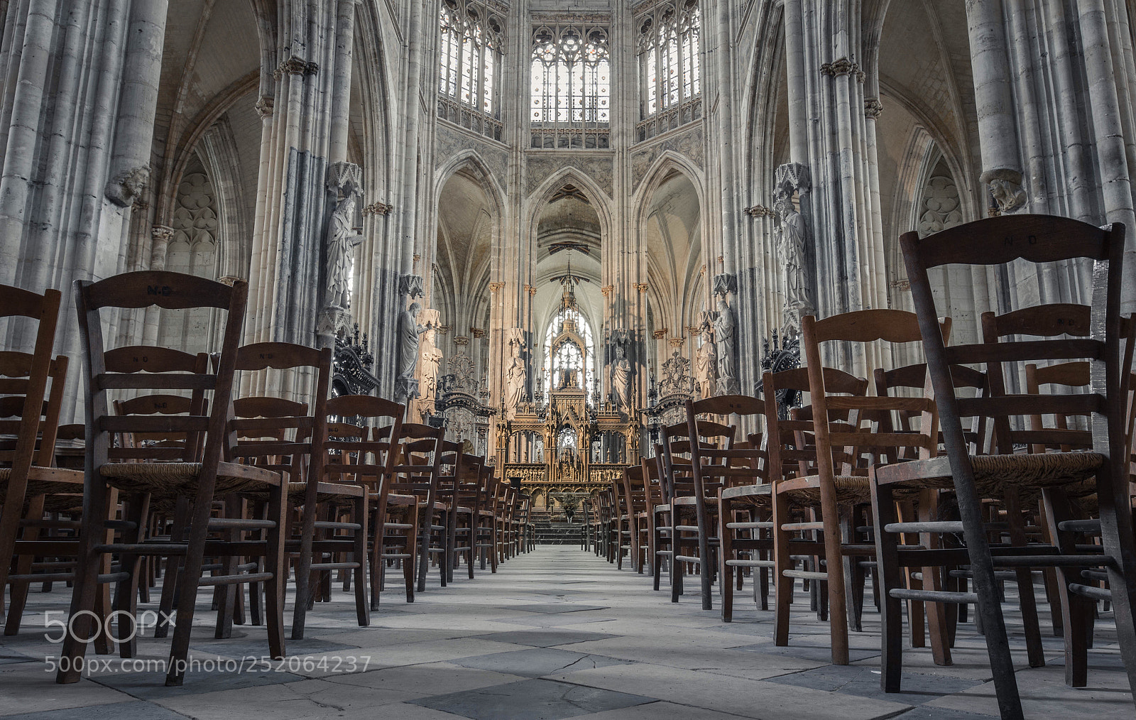 Canon EOS 100D (EOS Rebel SL1 / EOS Kiss X7) sample photo. Saint ouen church photography