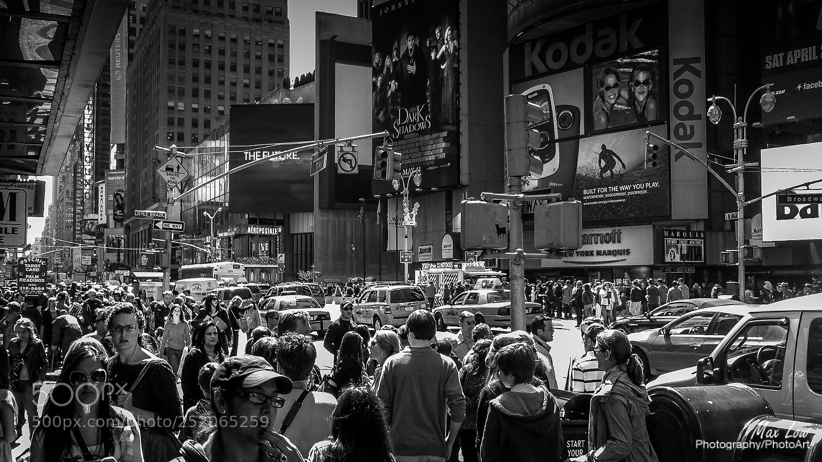 Apple iPhone 4 sample photo. Times sq02 photography